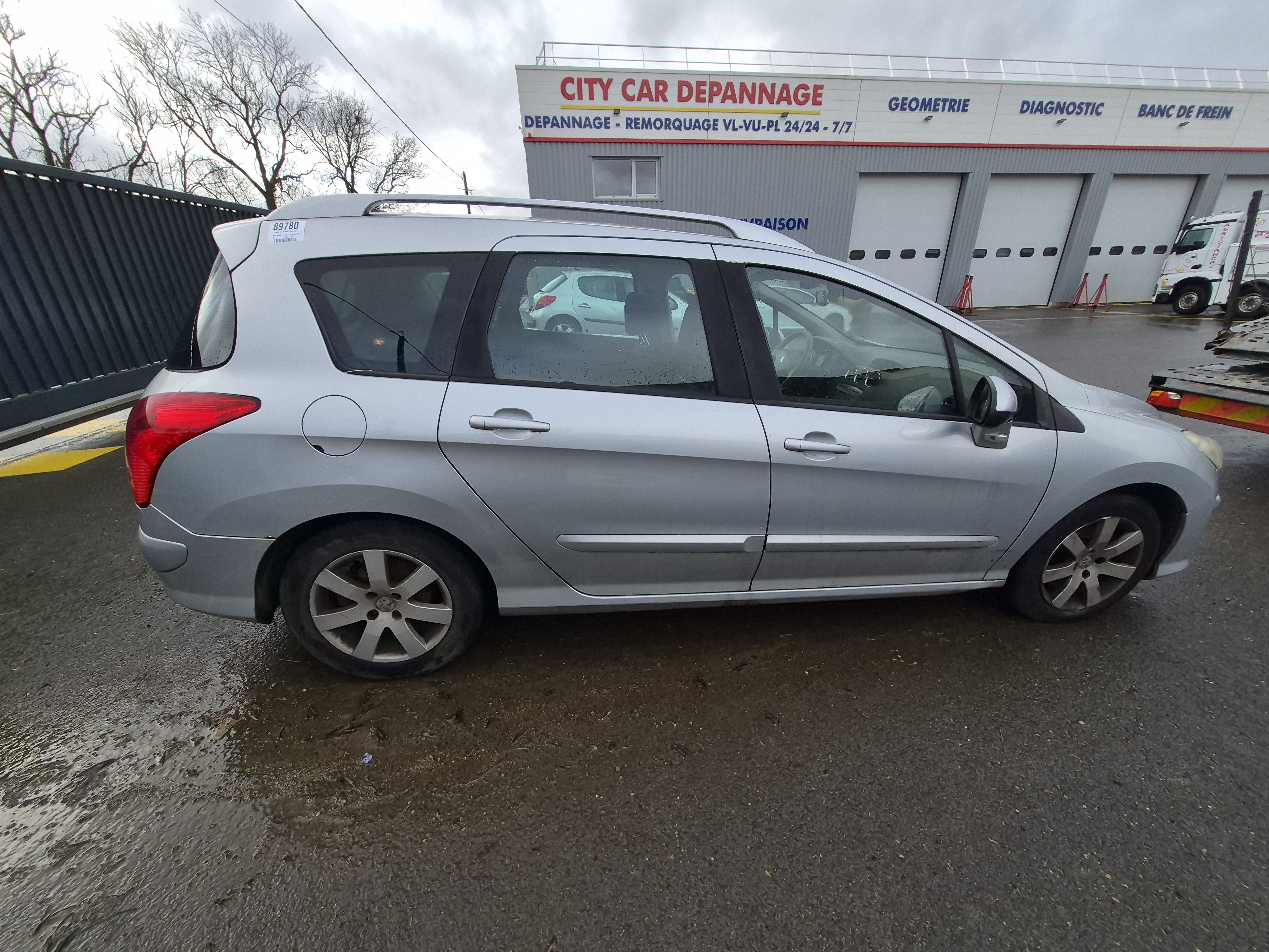 Aile avant gauche pour PEUGEOT 308 1 SW PHASE 1 BREAK Aile avant gauche pour PEUGEOT 308 1 SW PHASE 1 BREAK