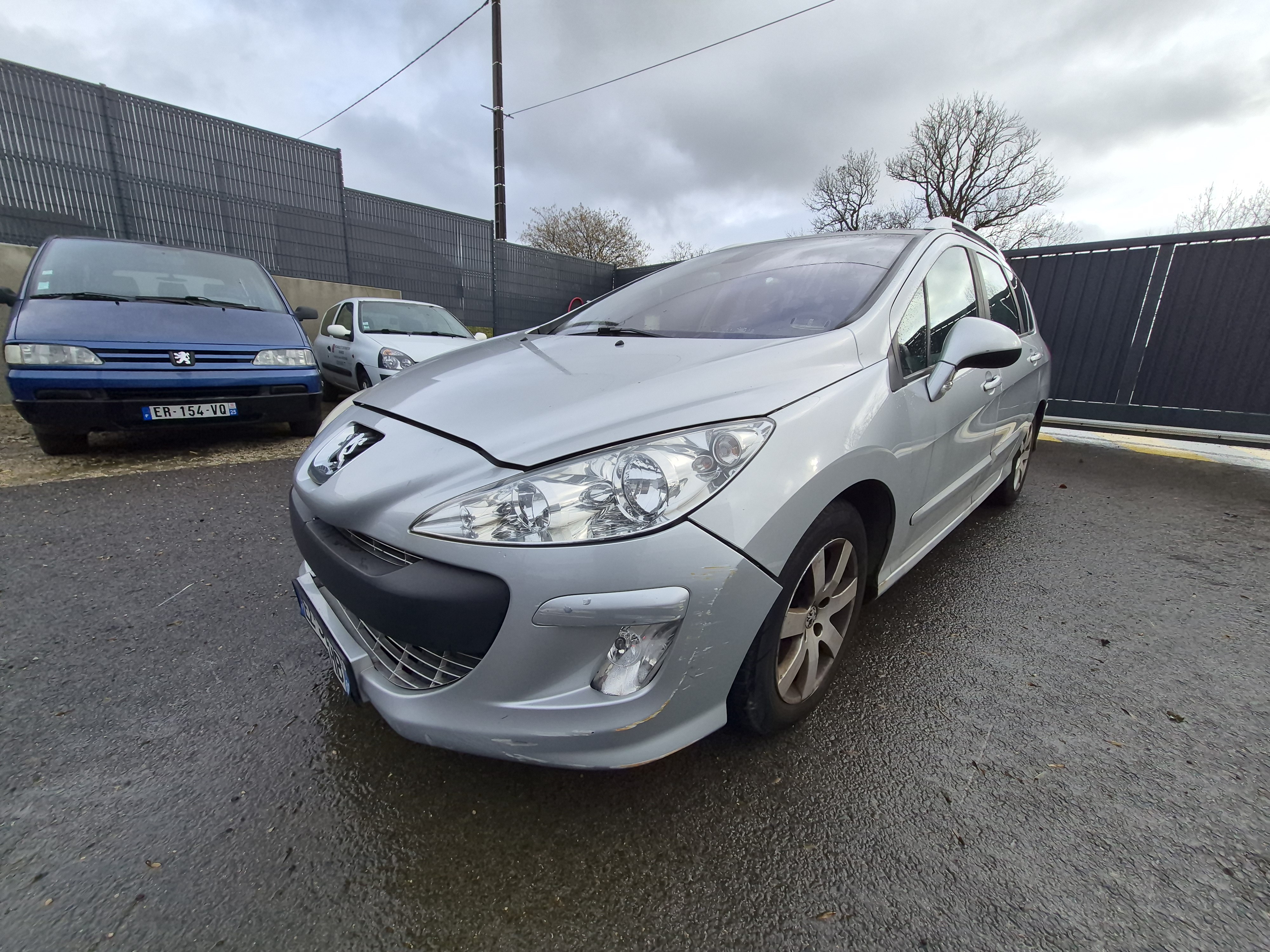 Aile avant gauche pour PEUGEOT 308 1 SW PHASE 1 BREAK Aile avant gauche pour PEUGEOT 308 1 SW PHASE 1 BREAK