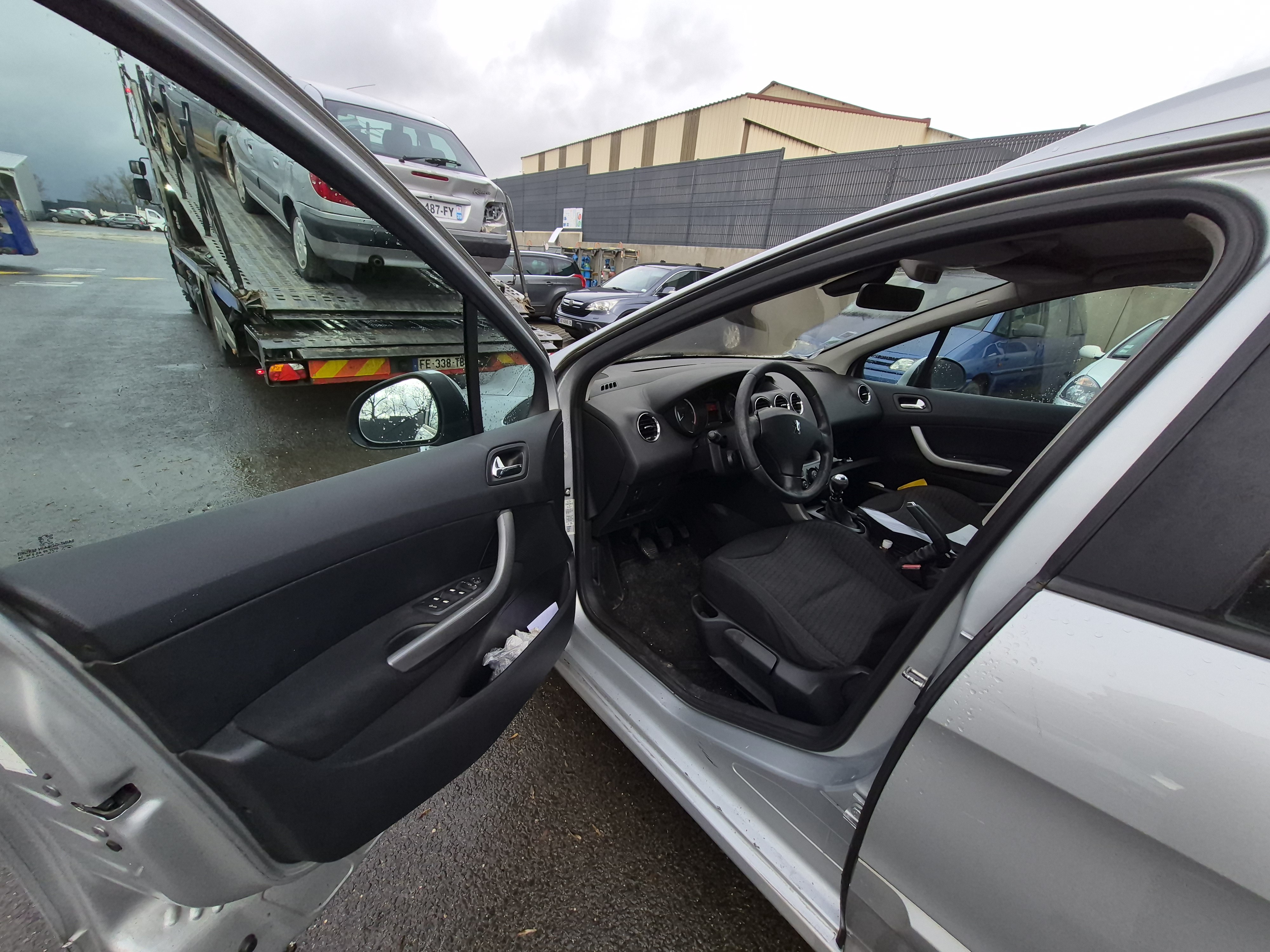 Aile avant gauche pour PEUGEOT 308 1 SW PHASE 1 BREAK Aile avant gauche pour PEUGEOT 308 1 SW PHASE 1 BREAK