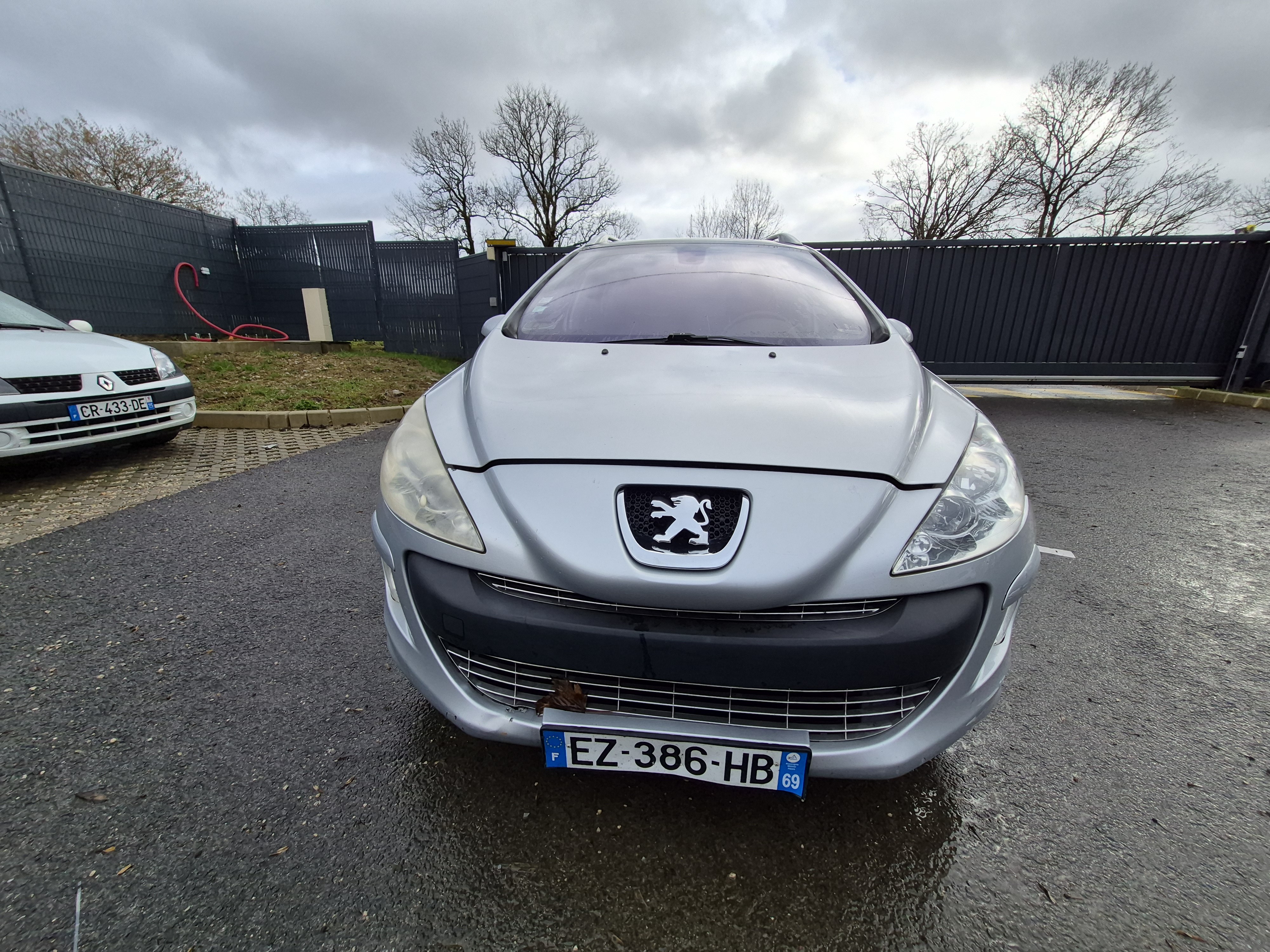 Aile avant gauche pour PEUGEOT 308 1 SW PHASE 1 BREAK Aile avant gauche pour PEUGEOT 308 1 SW PHASE 1 BREAK