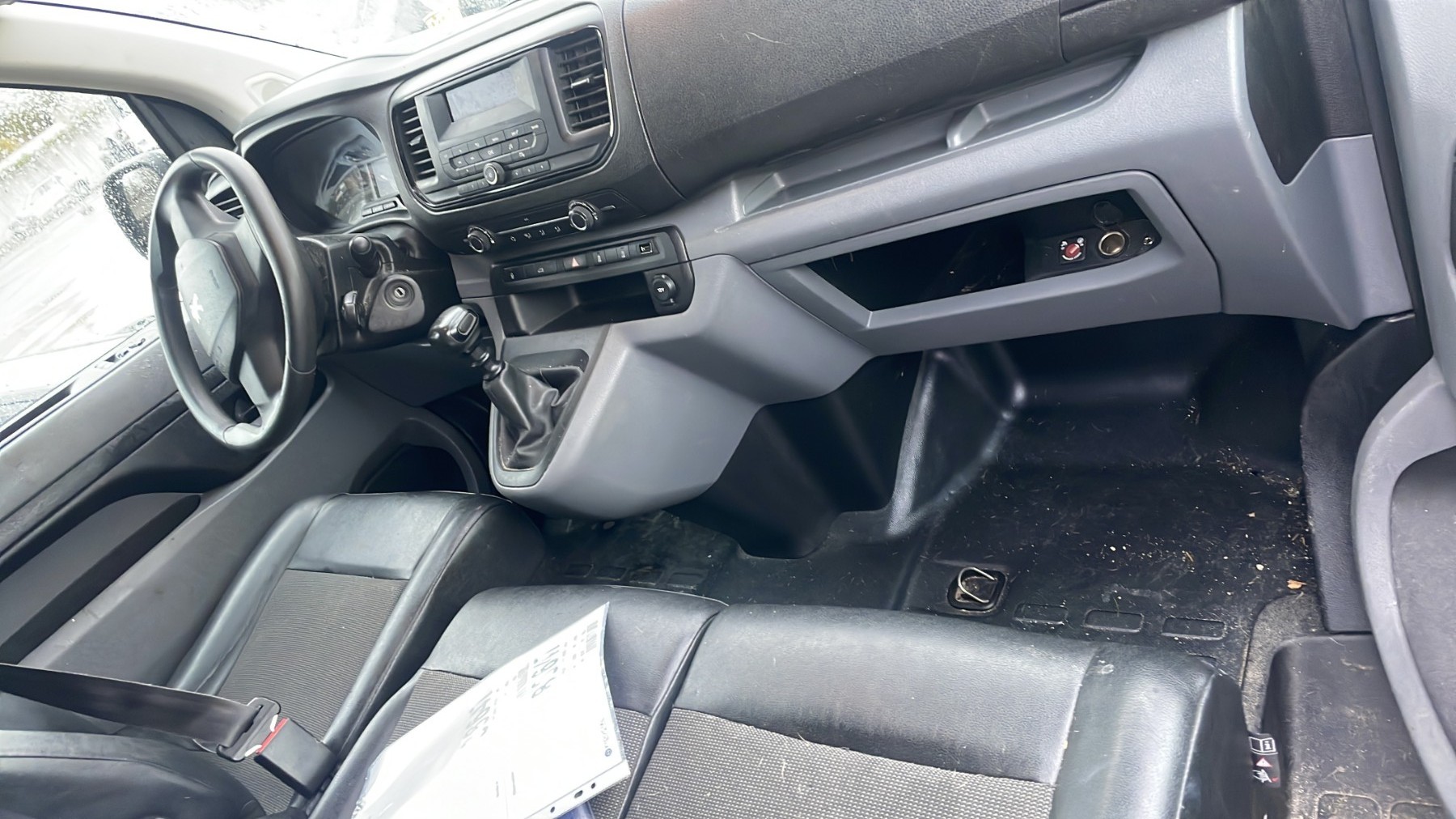 Amortisseur avant gauche pour PEUGEOT EXPERT 4 PHASE 1 Amortisseur avant gauche pour PEUGEOT EXPERT 4 PHASE 1