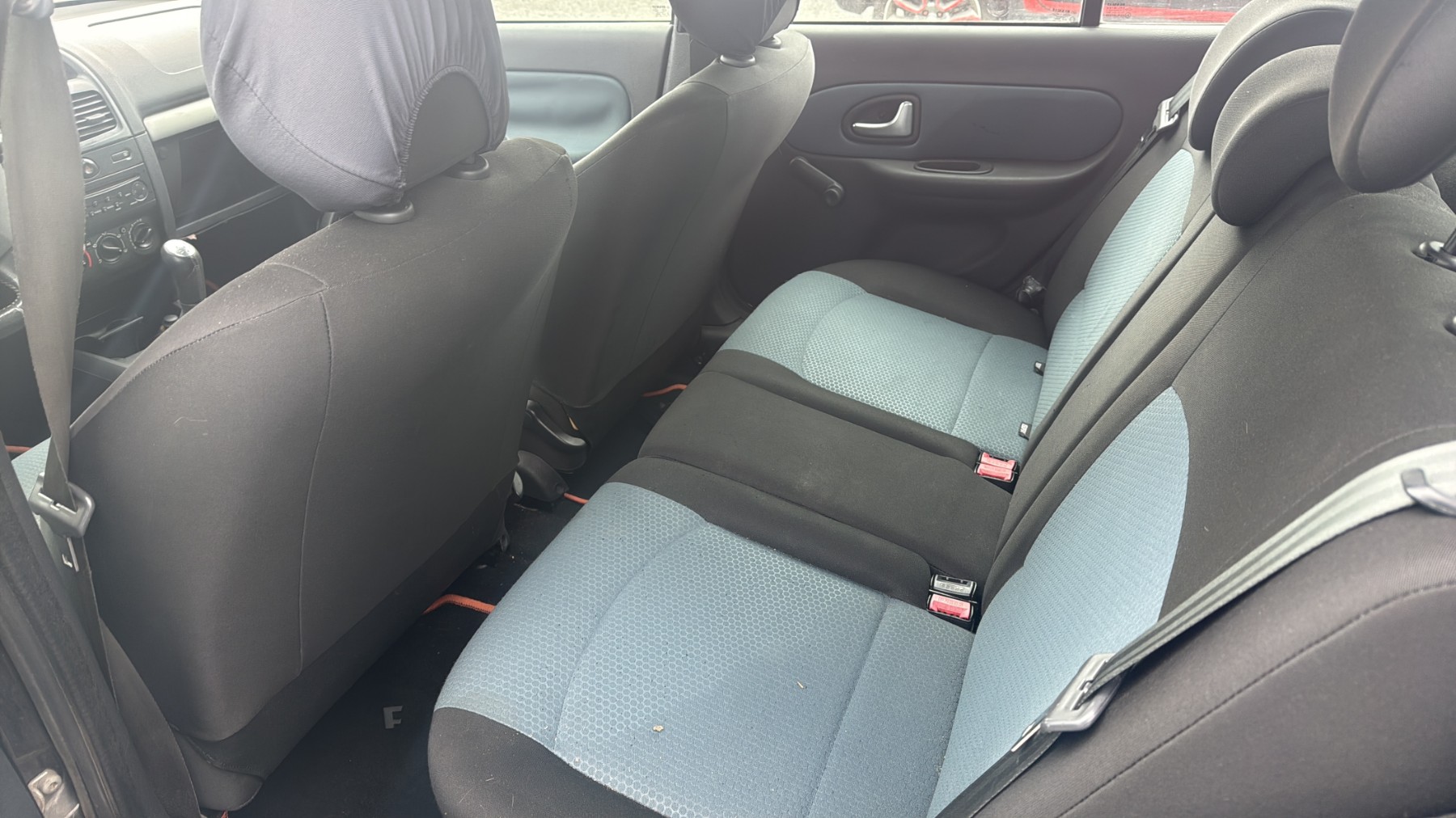Feu arriere principal droit (feux) pour RENAULT CLIO 2 CAMPUS PHASE 1 Feu arriere principal droit (feux) pour RENAULT CLIO 2 CAMPUS PHASE 1