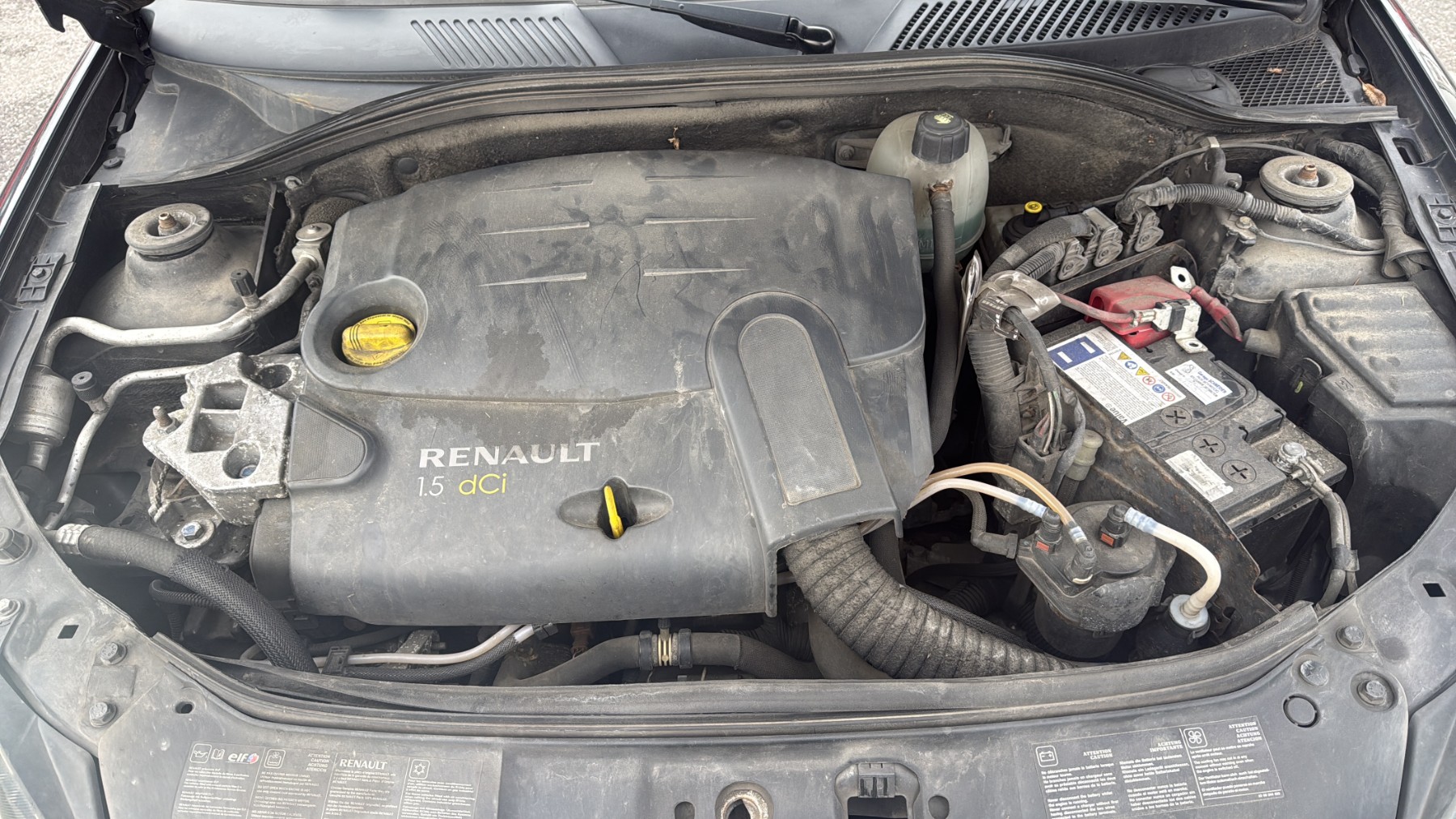 Feu arriere principal droit (feux) pour RENAULT CLIO 2 CAMPUS PHASE 1 Feu arriere principal droit (feux) pour RENAULT CLIO 2 CAMPUS PHASE 1