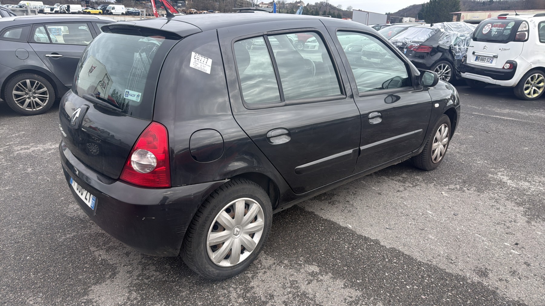 Feu arriere principal droit (feux) pour RENAULT CLIO 2 CAMPUS PHASE 1 Feu arriere principal droit (feux) pour RENAULT CLIO 2 CAMPUS PHASE 1