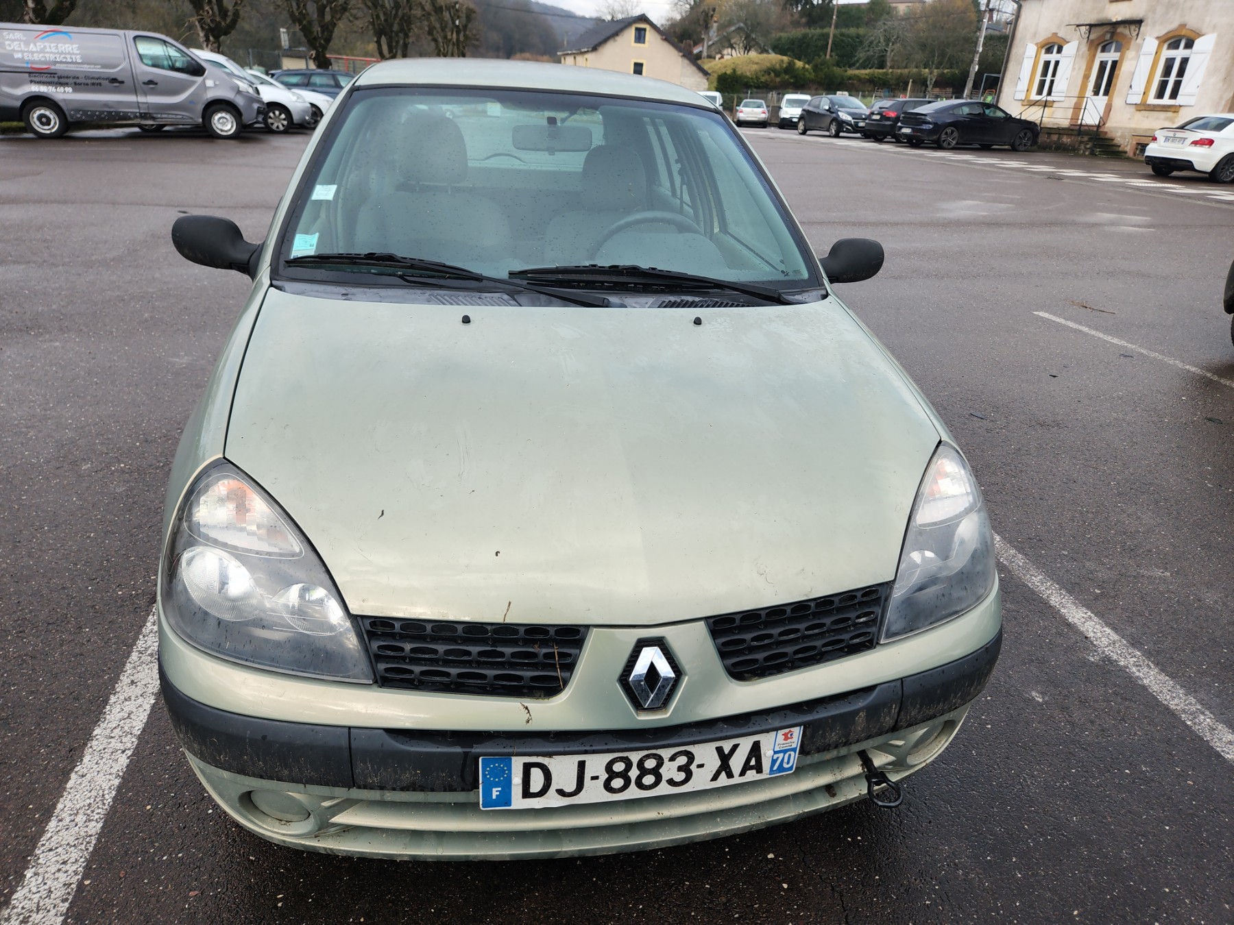 Pare choc arriere pour RENAULT CLIO 2 PHASE 2 Pare choc arriere pour RENAULT CLIO 2 PHASE 2