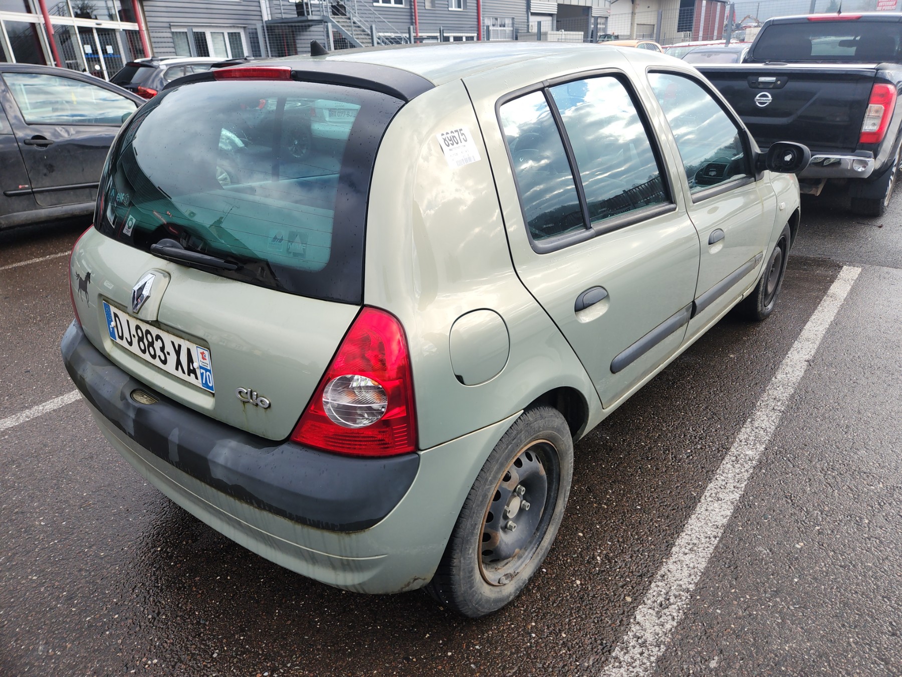 Pare choc arriere pour RENAULT CLIO 2 PHASE 2 Pare choc arriere pour RENAULT CLIO 2 PHASE 2