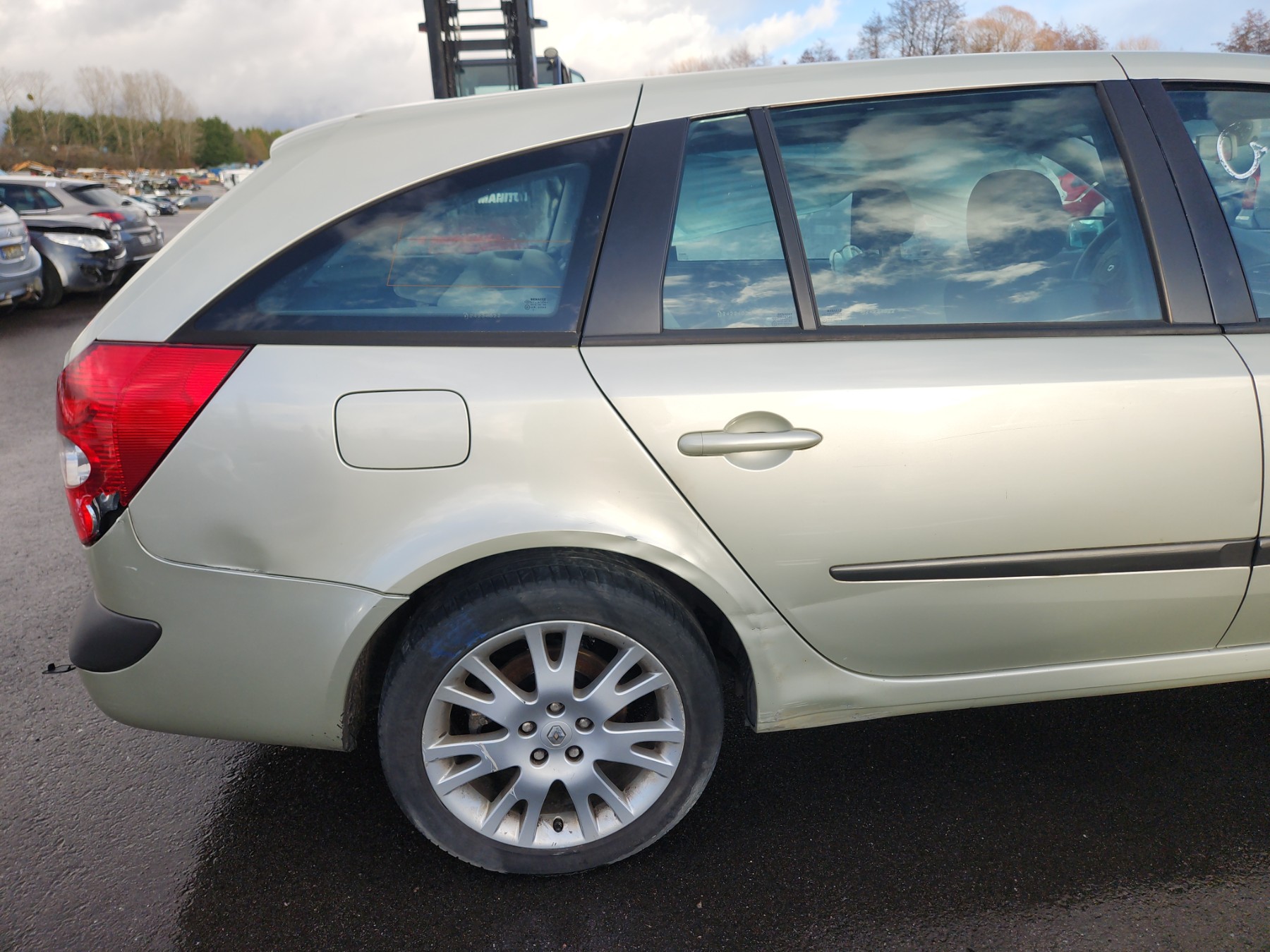 Com (Bloc Contacteur Tournant+Commodo Essuie Glace+Commodo Phare) pour RENAULT LAGUNA 2 PHASE 1 BREAK Com (Bloc Contacteur Tournant+Commodo Essuie Glace+Commodo Phare) pour RENAULT LAGUNA 2 PHASE 1 BREAK