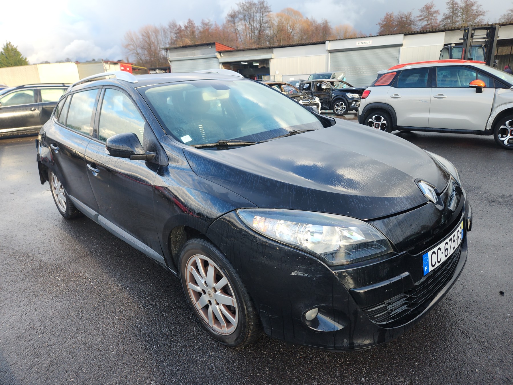 Feu arriere principal gauche (feux) pour RENAULT MEGANE 3 PHASE 1 BREAK Feu arriere principal gauche (feux) pour RENAULT MEGANE 3 PHASE 1 BREAK