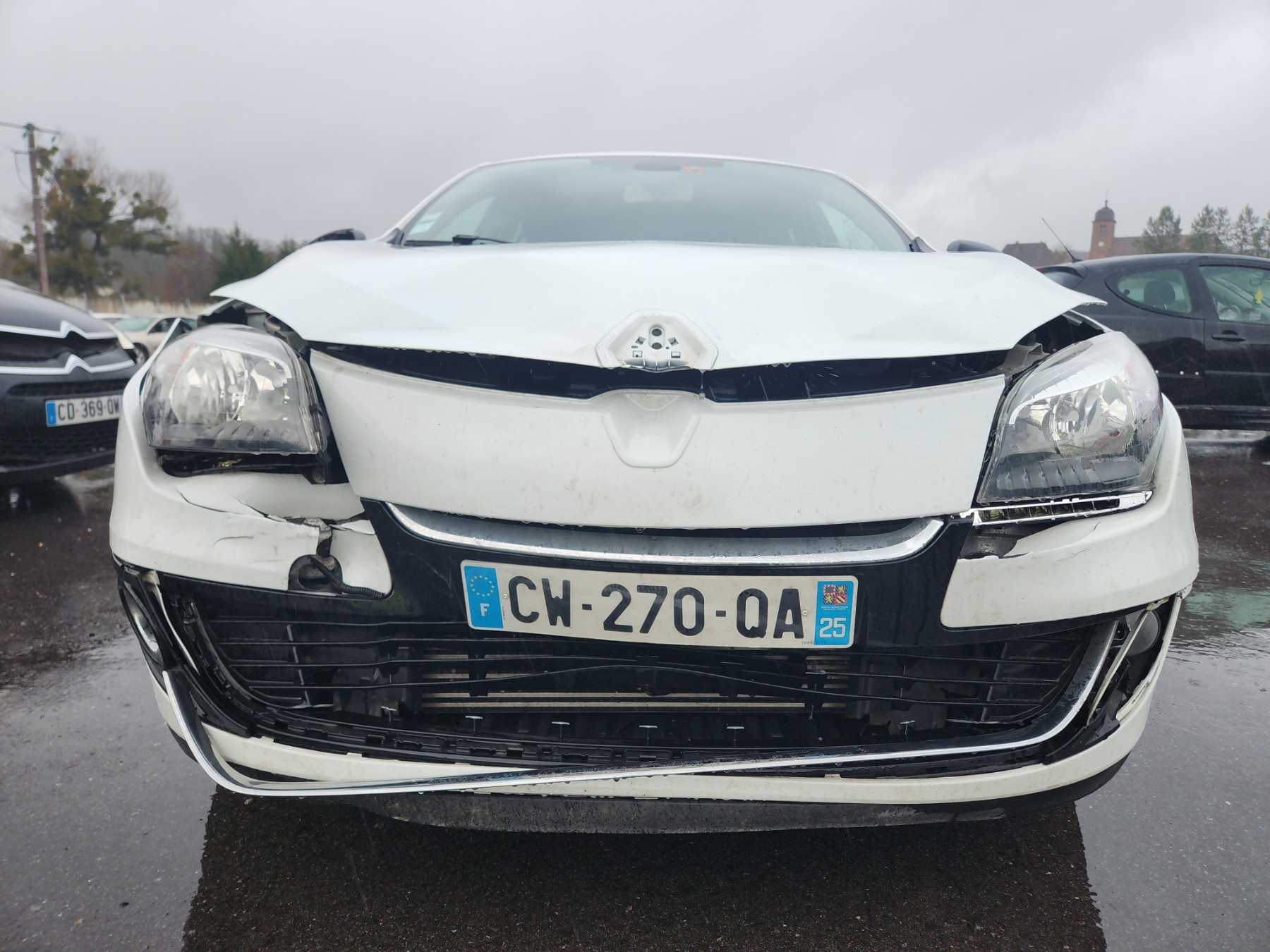 Pare choc arriere pour RENAULT MEGANE 3 PHASE 2 Pare choc arriere pour RENAULT MEGANE 3 PHASE 2