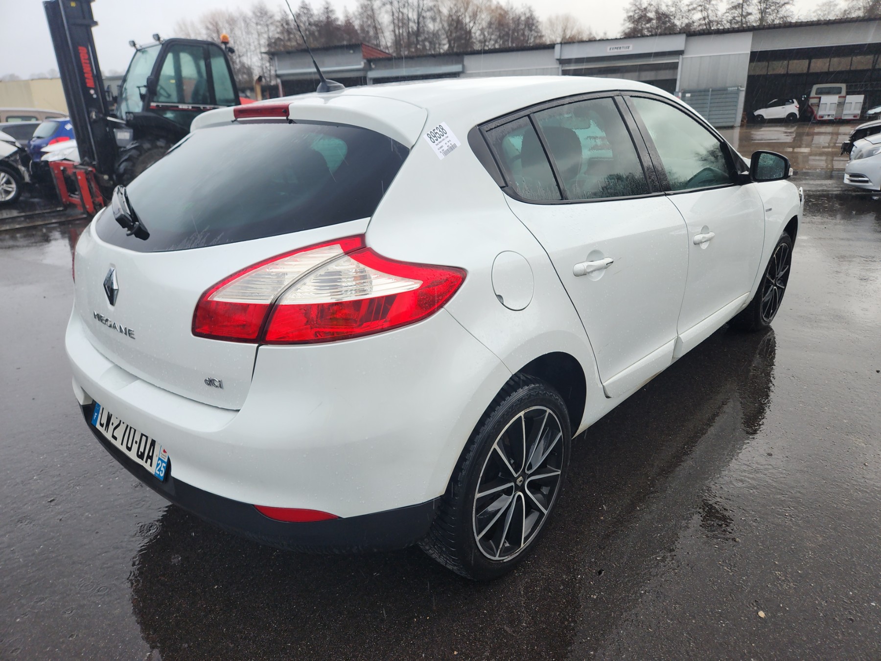 Pare choc arriere pour RENAULT MEGANE 3 PHASE 2 Pare choc arriere pour RENAULT MEGANE 3 PHASE 2
