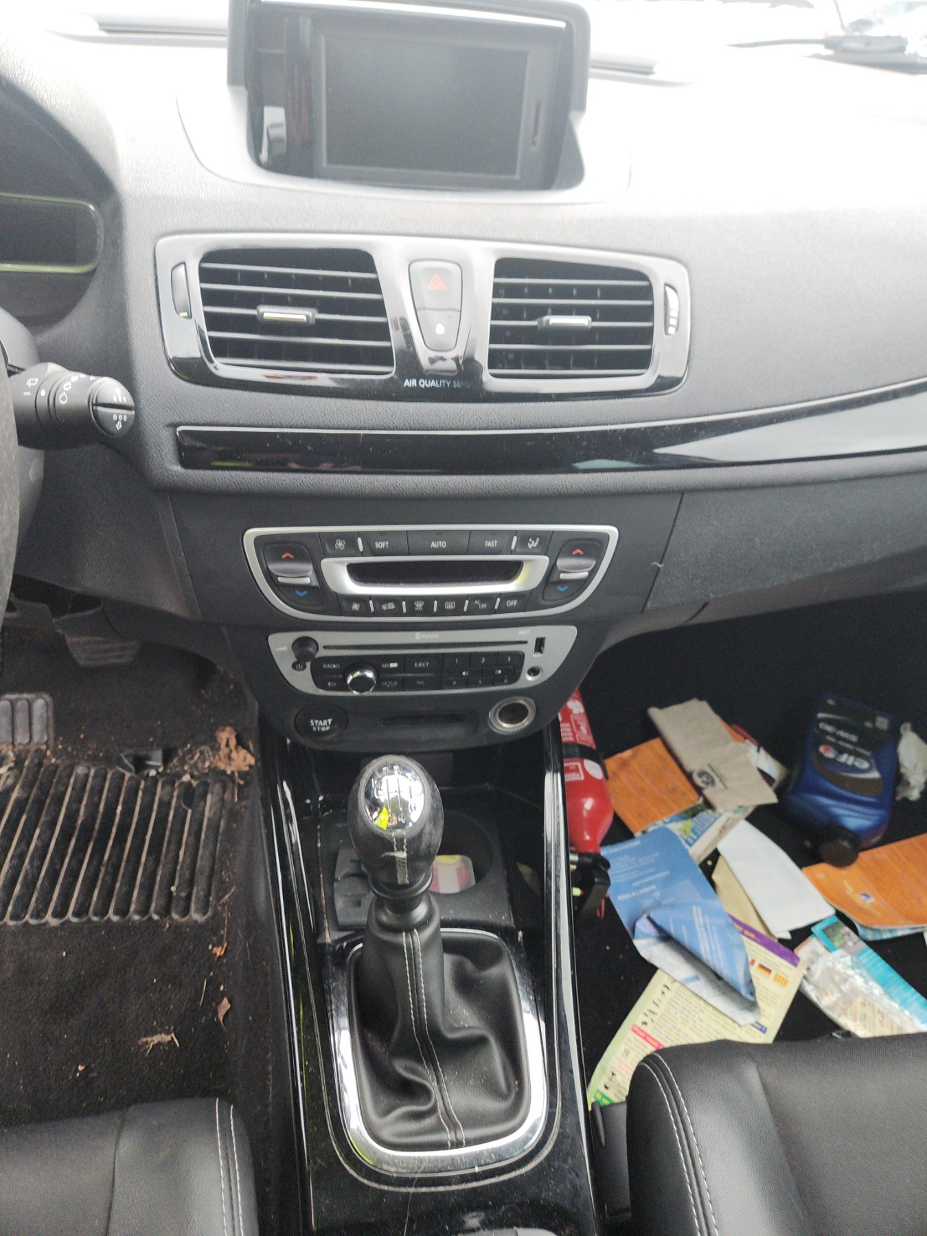 Pare choc arriere pour RENAULT MEGANE 3 PHASE 2 Pare choc arriere pour RENAULT MEGANE 3 PHASE 2