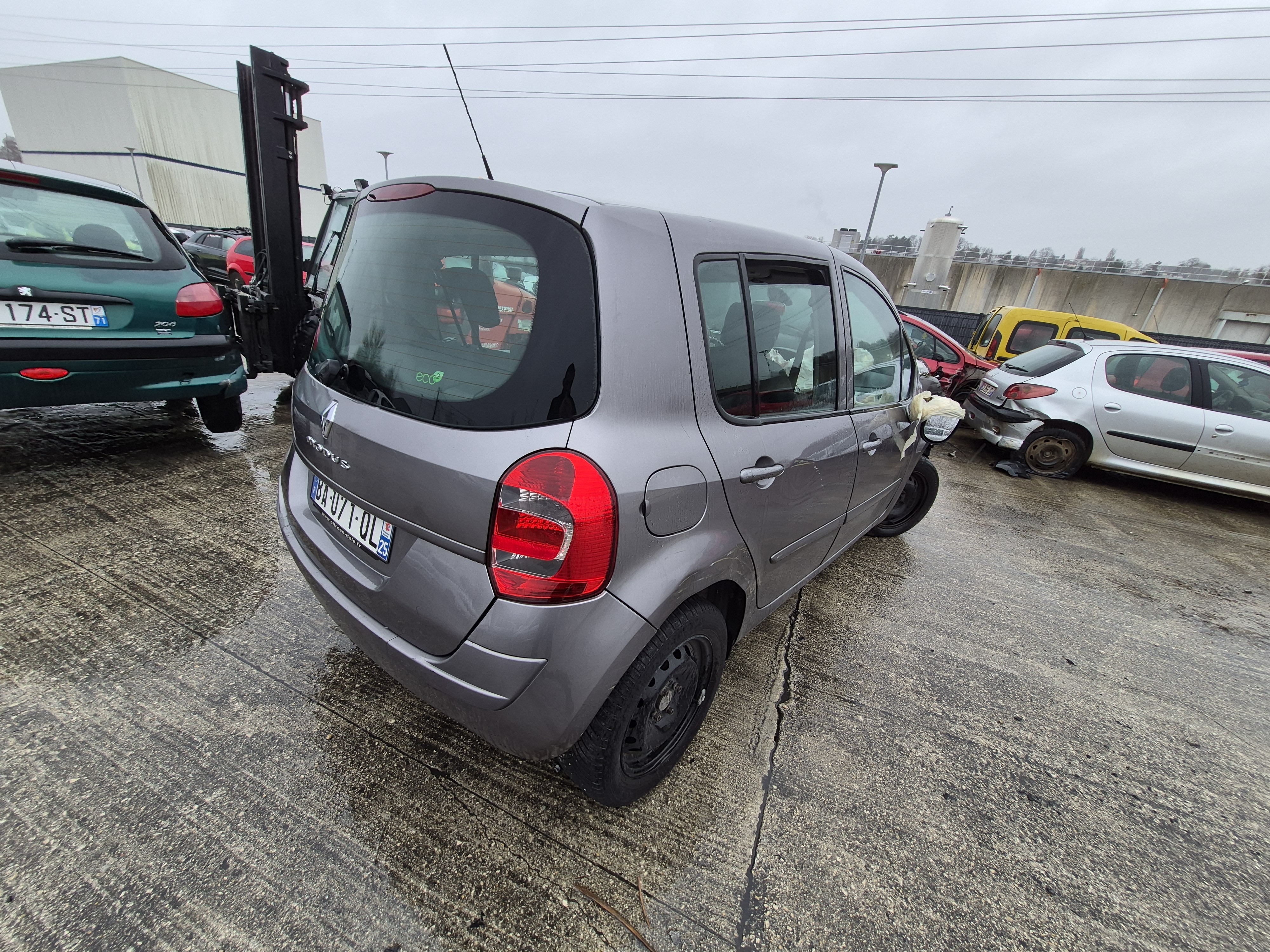 Feu arriere principal droit (feux) pour RENAULT MODUS PHASE 2 Feu arriere principal droit (feux) pour RENAULT MODUS PHASE 2
