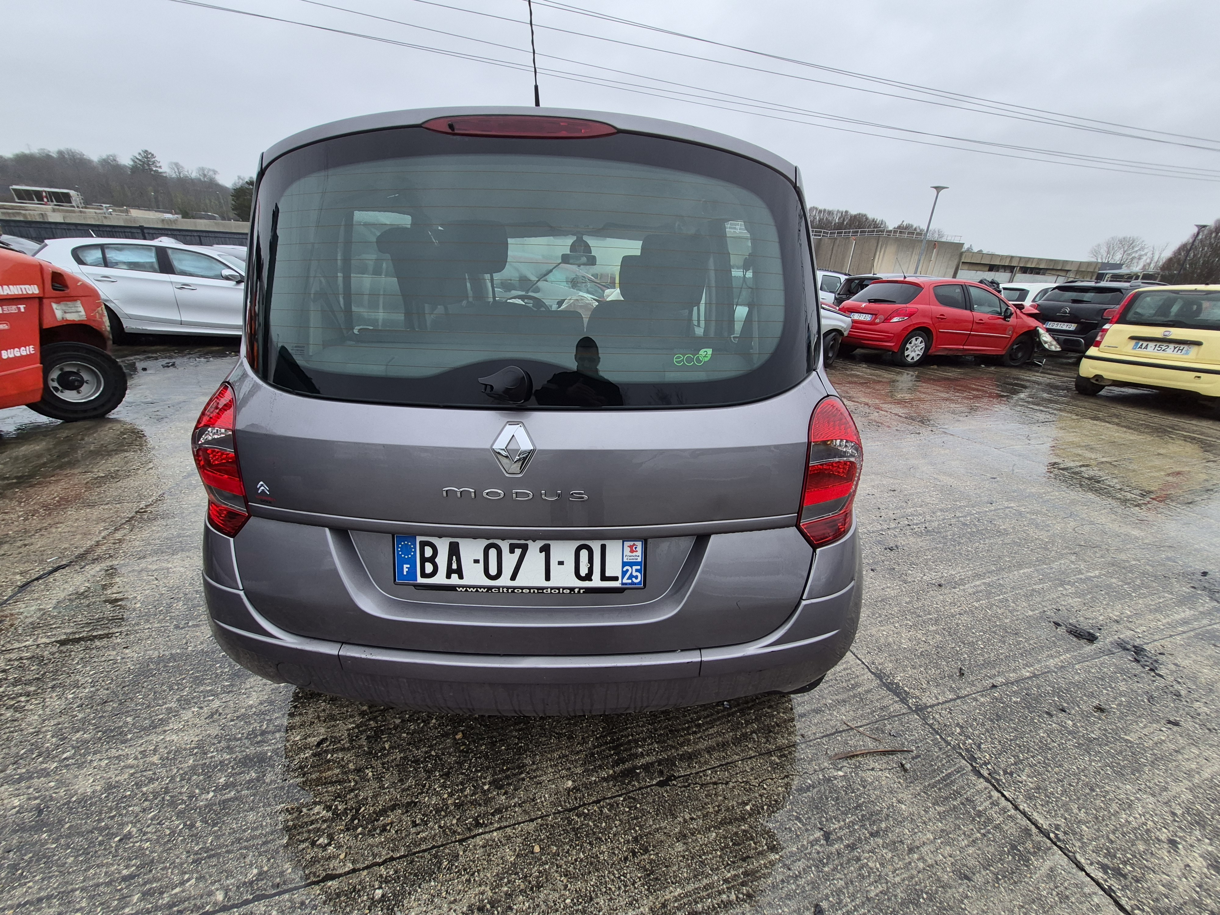 Feu arriere principal droit (feux) pour RENAULT MODUS PHASE 2 Feu arriere principal droit (feux) pour RENAULT MODUS PHASE 2
