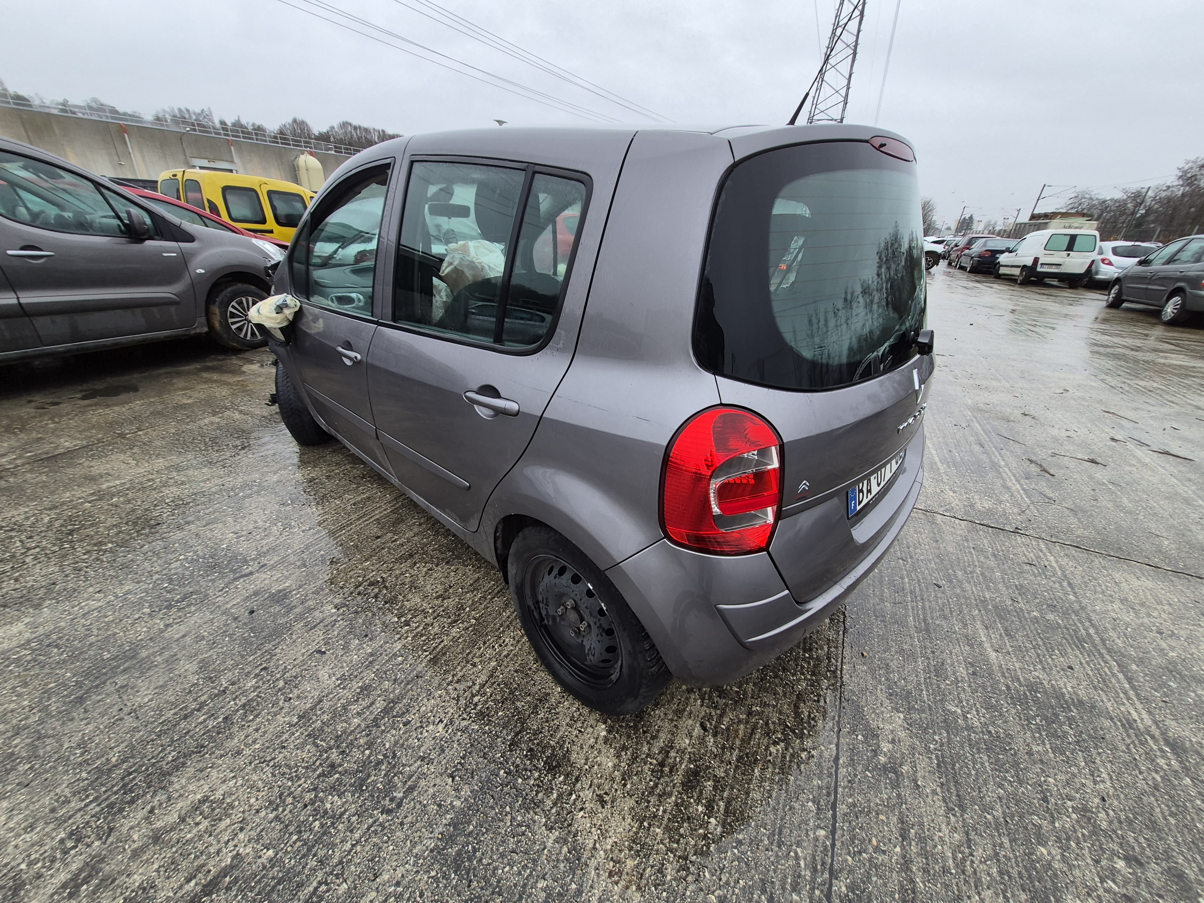 Feu arriere principal droit (feux) pour RENAULT MODUS PHASE 2 Feu arriere principal droit (feux) pour RENAULT MODUS PHASE 2