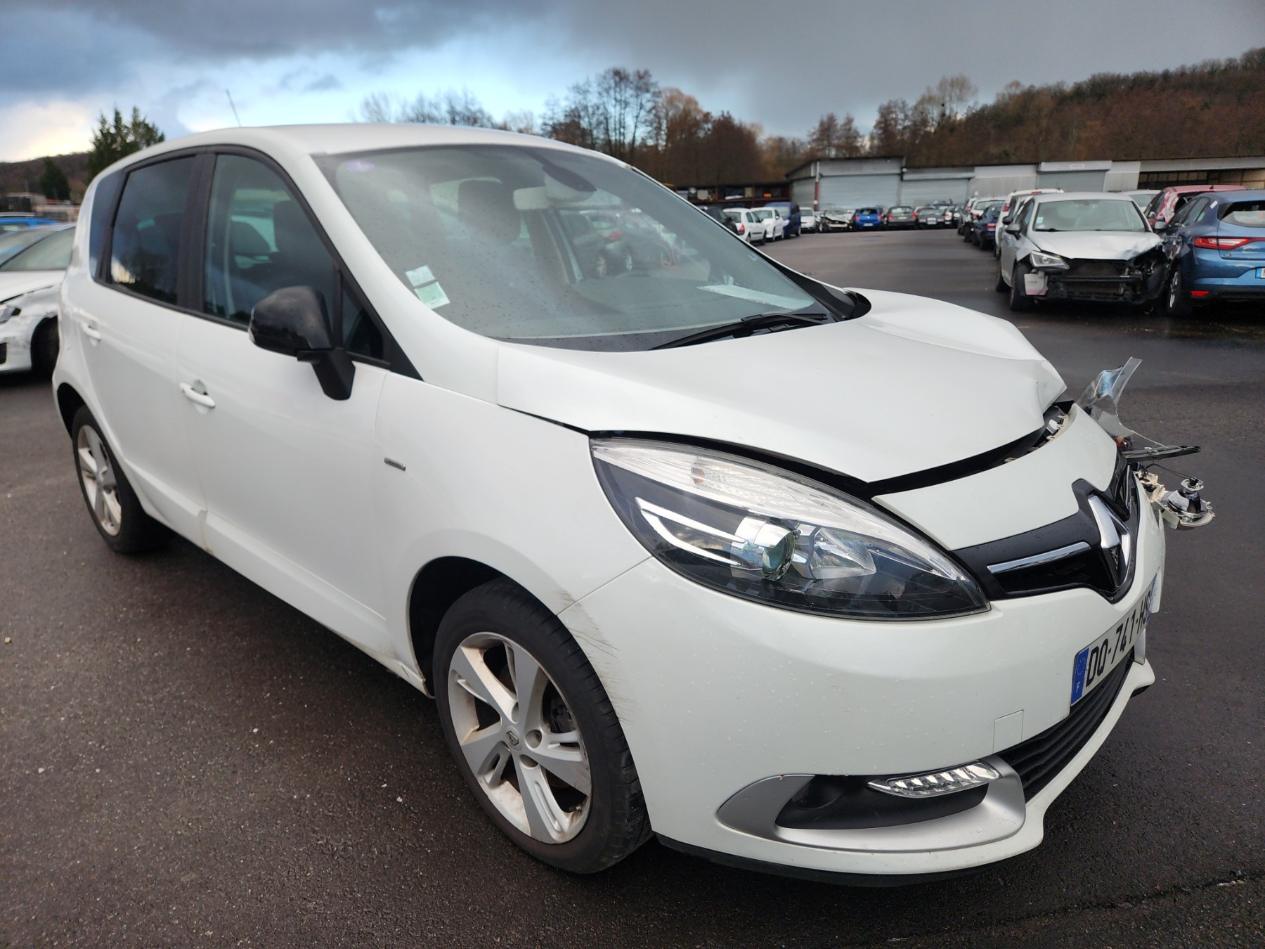 Feu arriere principal droit (feux) pour RENAULT SCENIC 3 PHASE 3 Feu arriere principal droit (feux) pour RENAULT SCENIC 3 PHASE 3