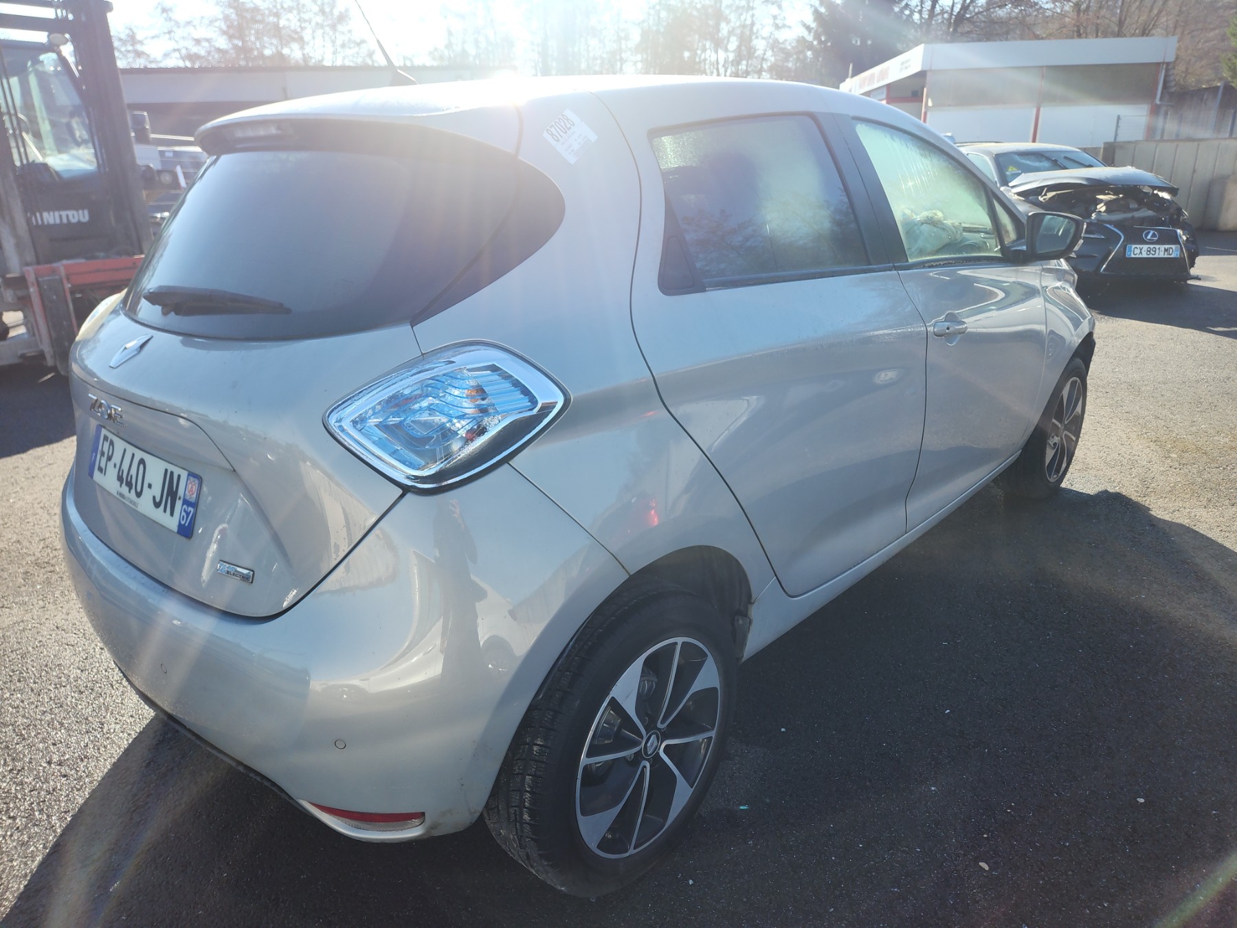 Poignee porte arriere gauche pour RENAULT ZOE 1 Poignee porte arriere gauche pour RENAULT ZOE 1