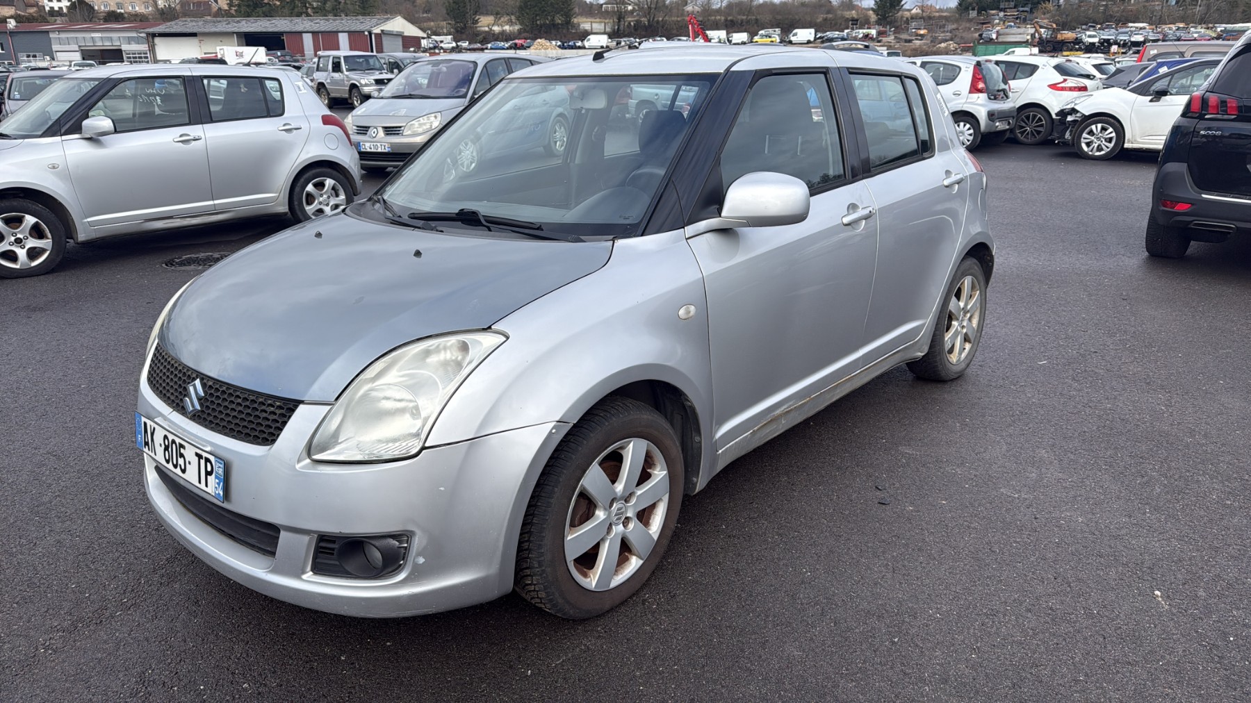 Jante pour SUZUKI SWIFT III Jante pour SUZUKI SWIFT III