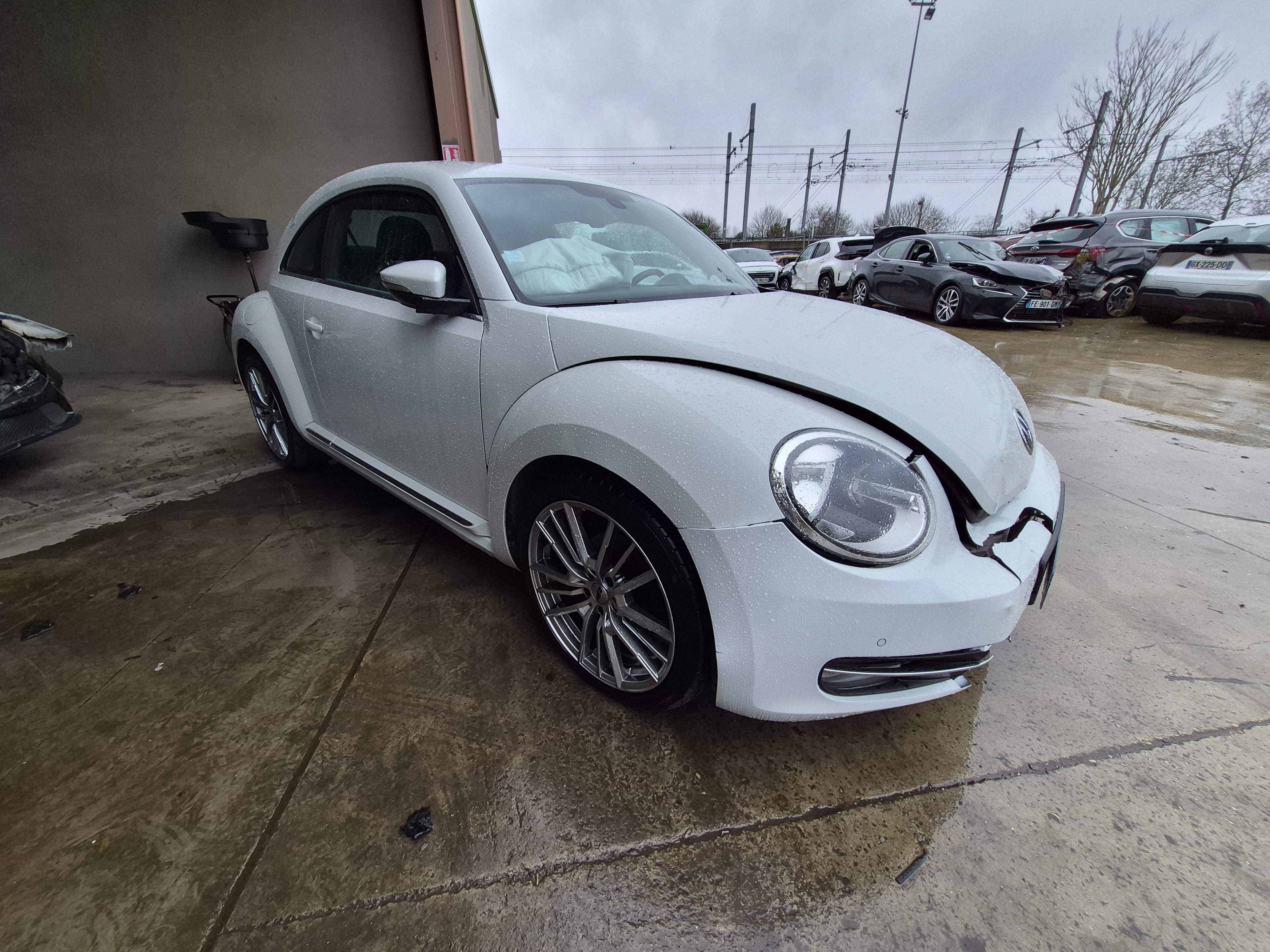 Appui tete avant pour VOLKSWAGEN BEETLE 2 PHASE 1 Appui tete avant pour VOLKSWAGEN BEETLE 2 PHASE 1