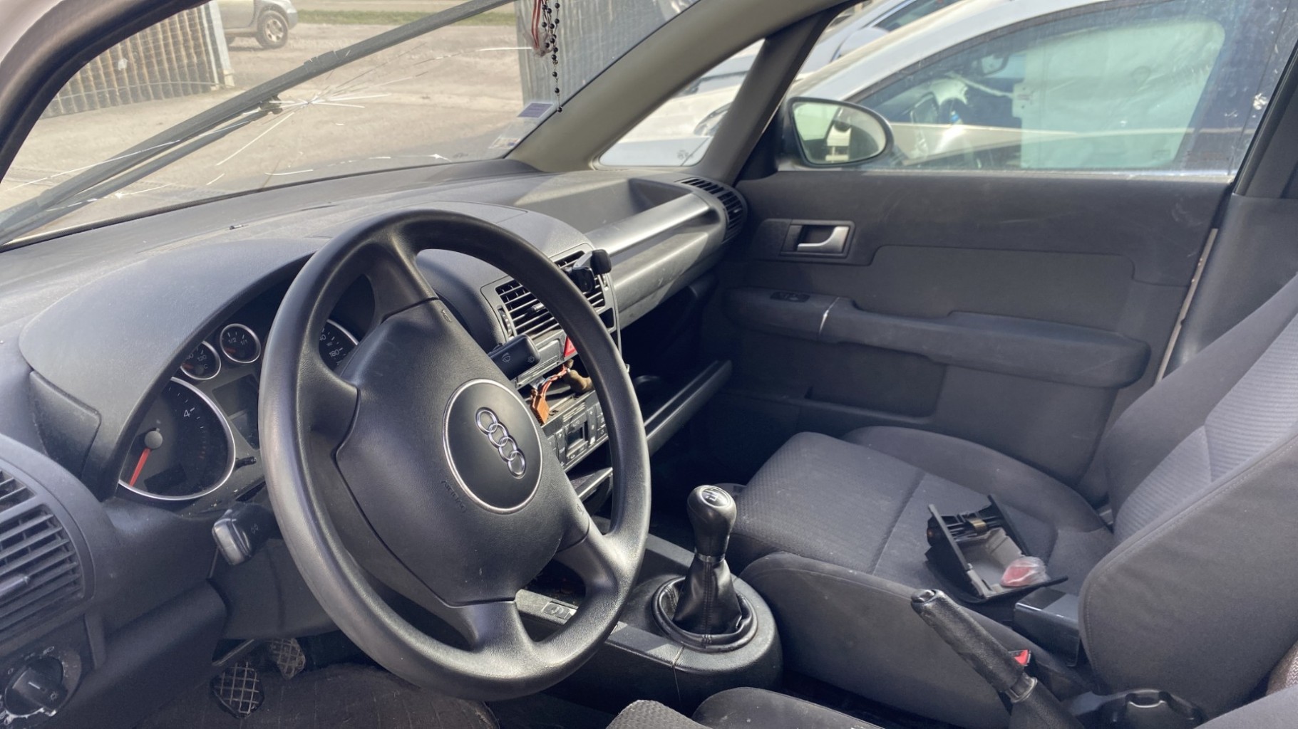 Pare choc arriere pour AUDI A2 Pare choc arriere pour AUDI A2