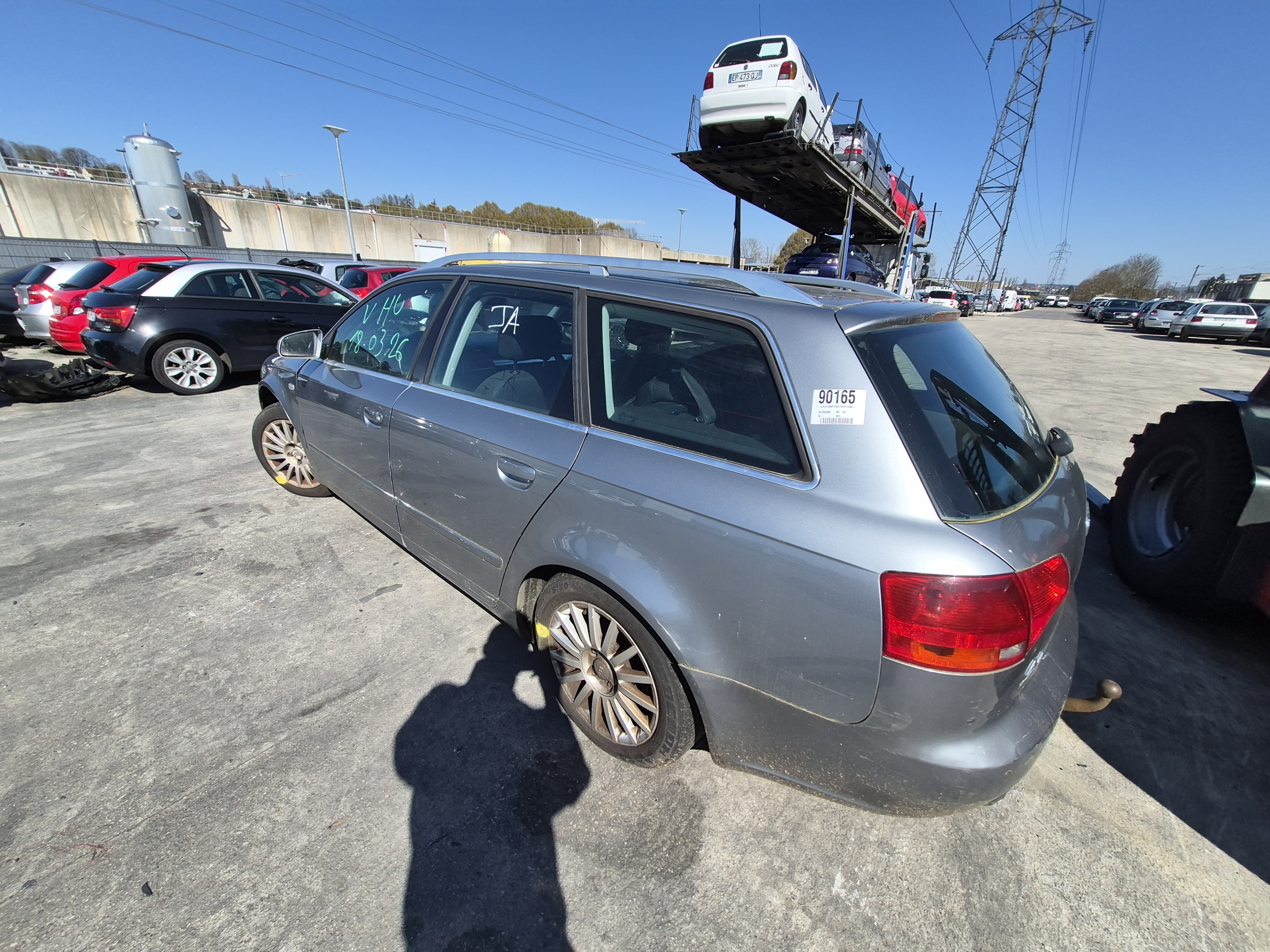 Porte avant gauche pour AUDI A4 2 AVANT PHASE 2 BREAK Porte avant gauche pour AUDI A4 2 AVANT PHASE 2 BREAK
