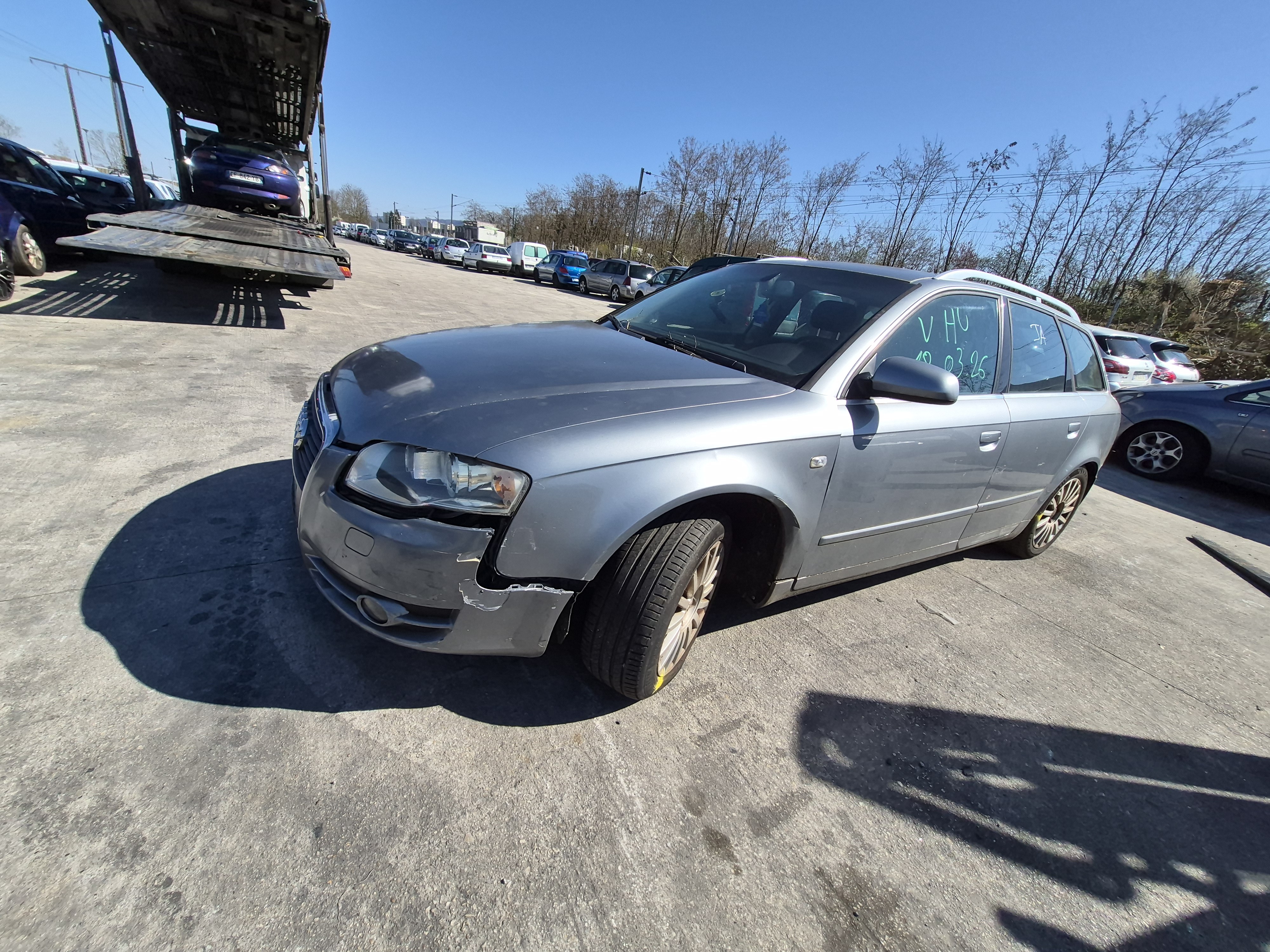 Porte avant gauche pour AUDI A4 2 AVANT PHASE 2 BREAK Porte avant gauche pour AUDI A4 2 AVANT PHASE 2 BREAK