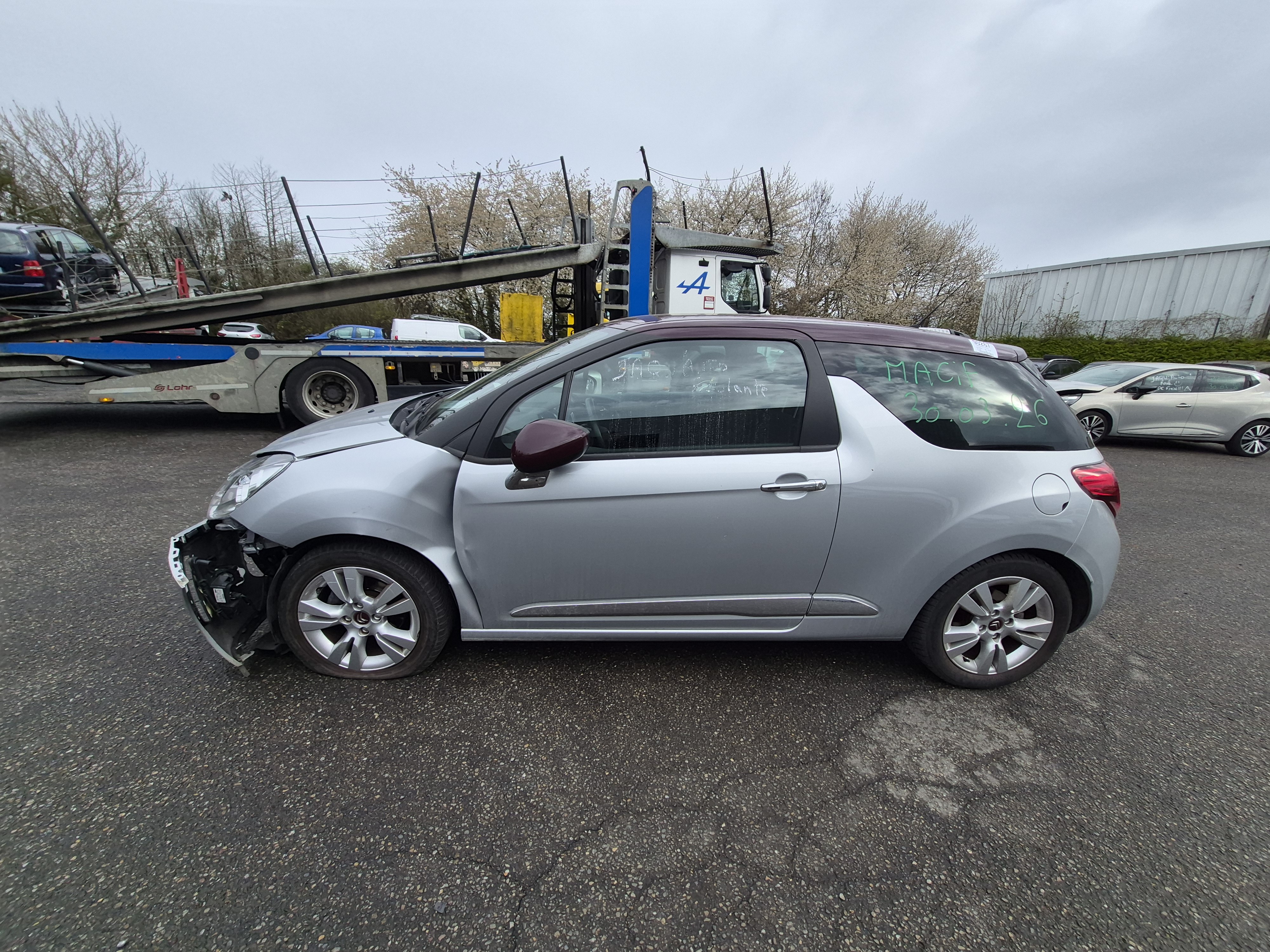 Boitier d'aide au stationnement pour CITROEN DS3 PHASE 1 Boitier d'aide au stationnement pour CITROEN DS3 PHASE 1