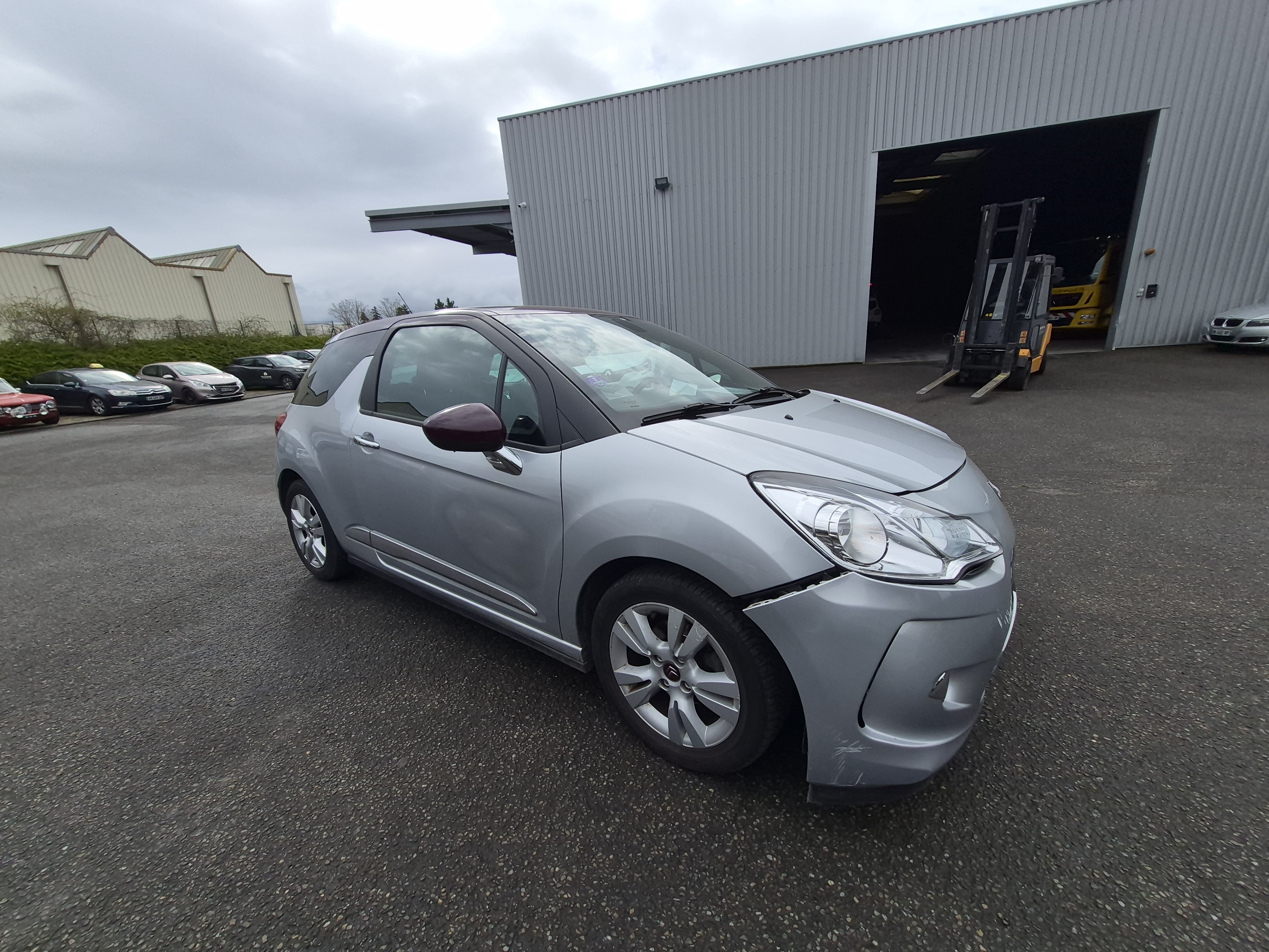Boitier d'aide au stationnement pour CITROEN DS3 PHASE 1 Boitier d'aide au stationnement pour CITROEN DS3 PHASE 1