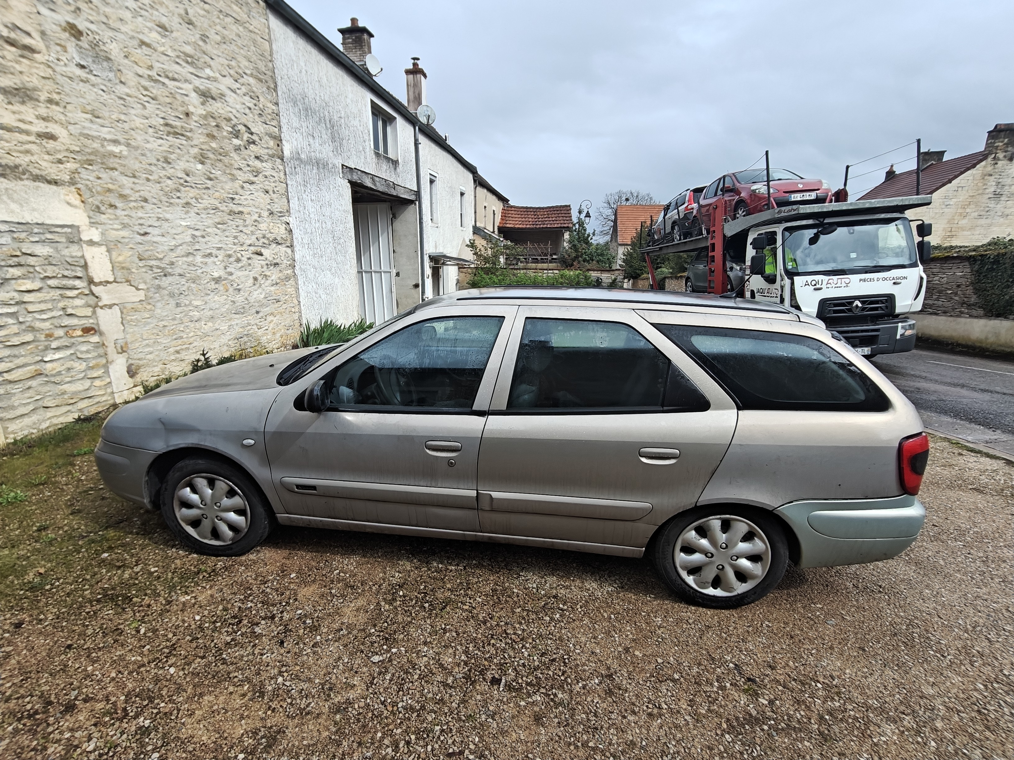 Pare choc arriere pour CITROEN XSARA PHASE 2 BREAK Pare choc arriere pour CITROEN XSARA PHASE 2 BREAK