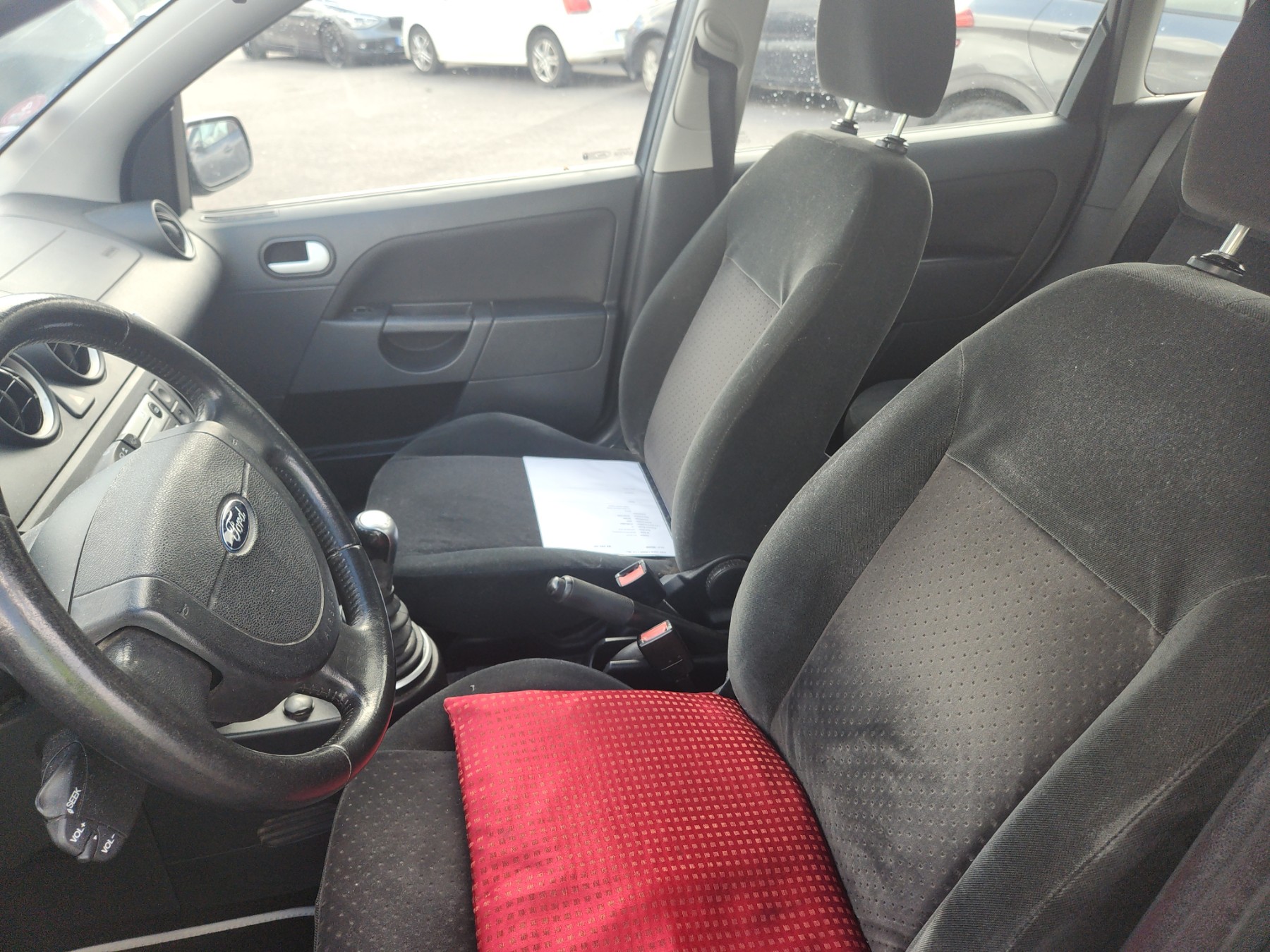 Pare choc avant pour FORD FIESTA 5 PHASE 1 Pare choc avant pour FORD FIESTA 5 PHASE 1