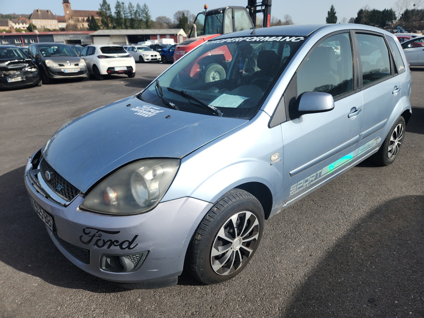 Pare choc arriere pour FORD FIESTA 5 PHASE 1 Pare choc arriere pour FORD FIESTA 5 PHASE 1