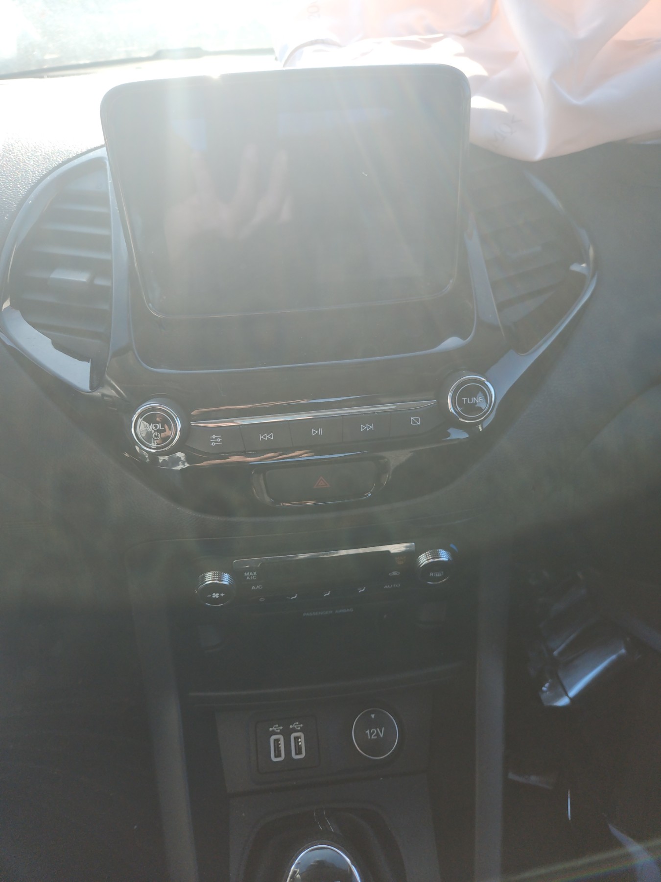 Triangle avant droit pour FORD KA+ Triangle avant droit pour FORD KA+