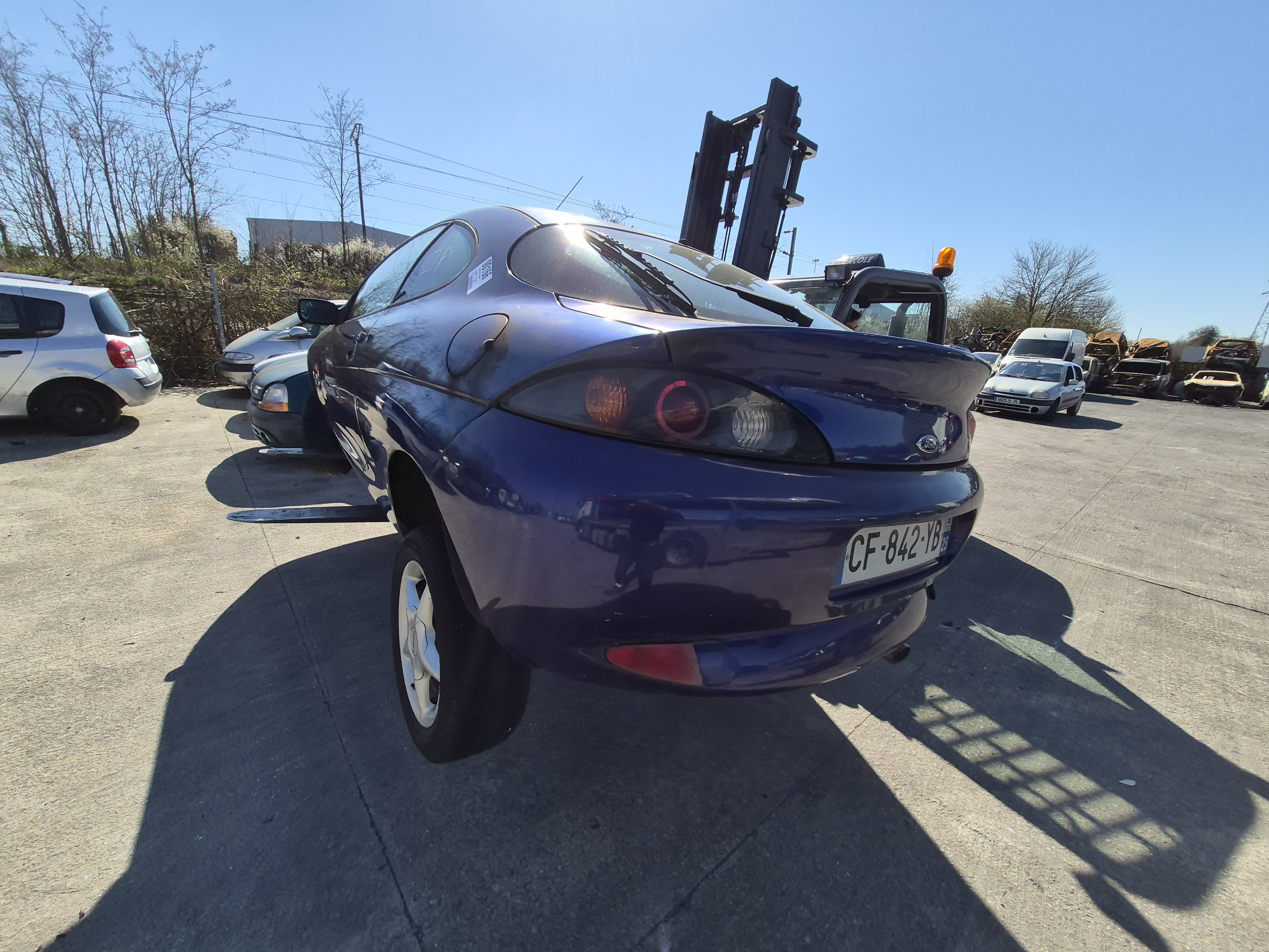 Feu arriere principal gauche (feux) pour FORD PUMA COUPE Feu arriere principal gauche (feux) pour FORD PUMA COUPE