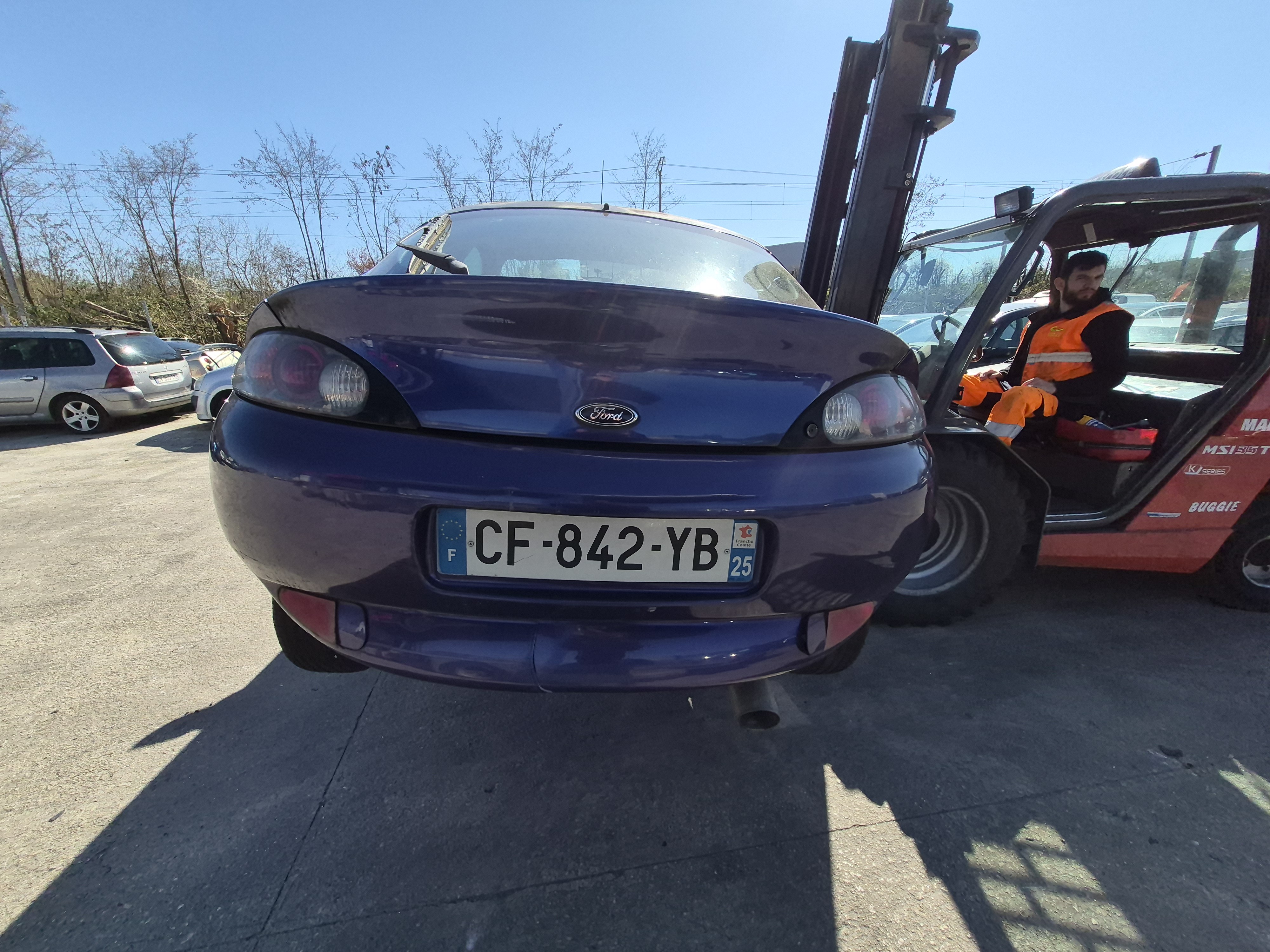 Feu arriere principal gauche (feux) pour FORD PUMA COUPE Feu arriere principal gauche (feux) pour FORD PUMA COUPE