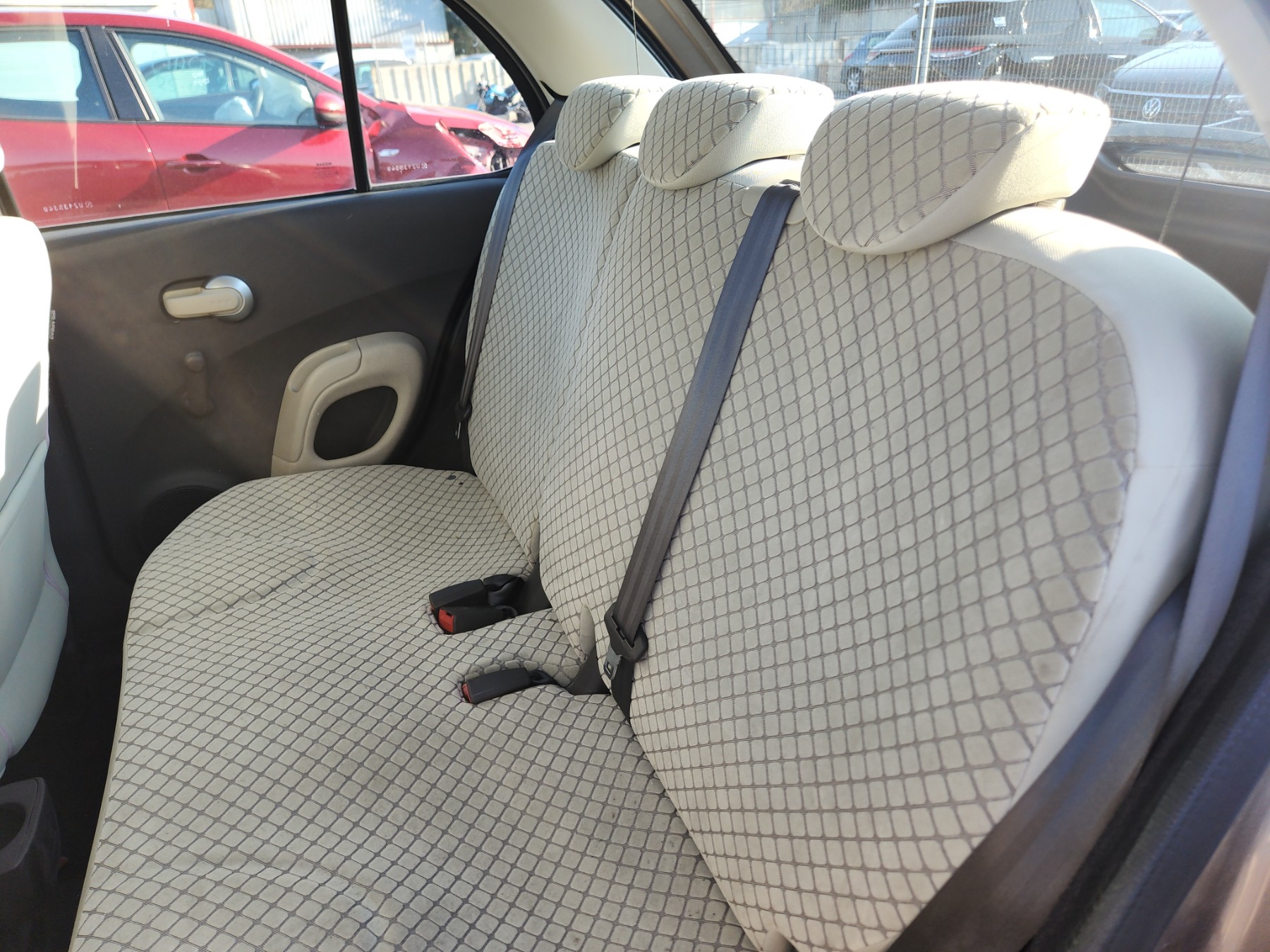 Calandre pour NISSAN MICRA 3 PHASE 2 Calandre pour NISSAN MICRA 3 PHASE 2