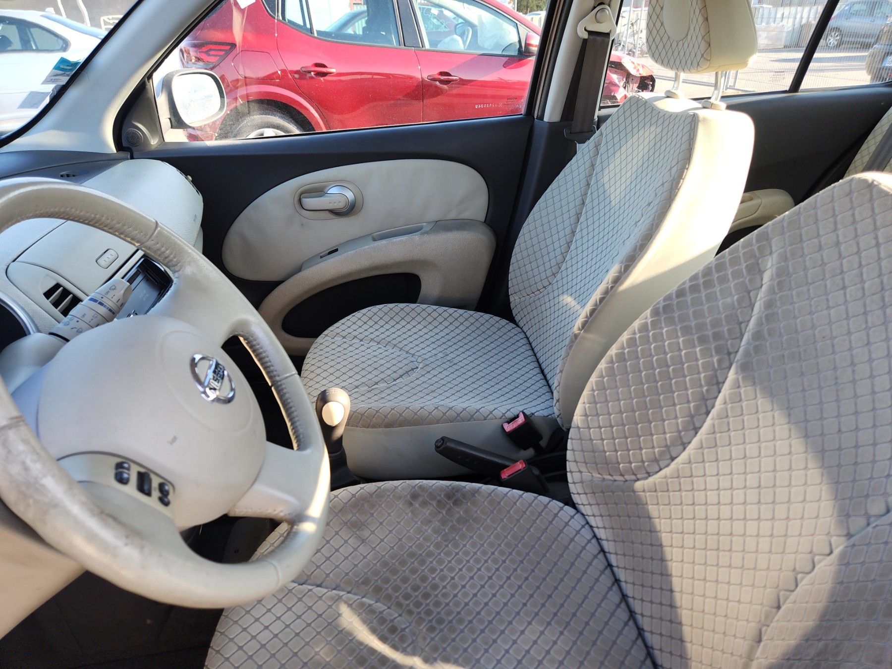 Calandre pour NISSAN MICRA 3 PHASE 2 Calandre pour NISSAN MICRA 3 PHASE 2