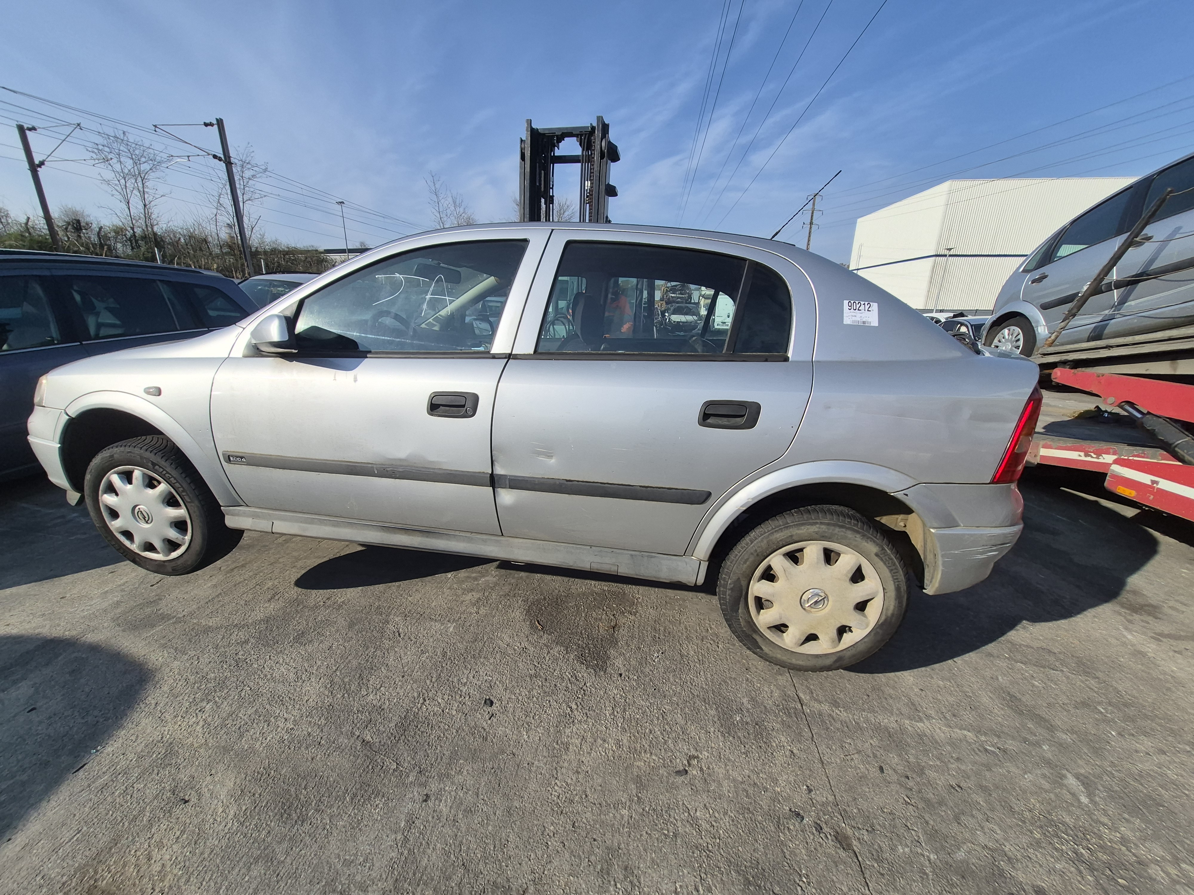 Aile avant gauche pour OPEL ASTRA G Aile avant gauche pour OPEL ASTRA G