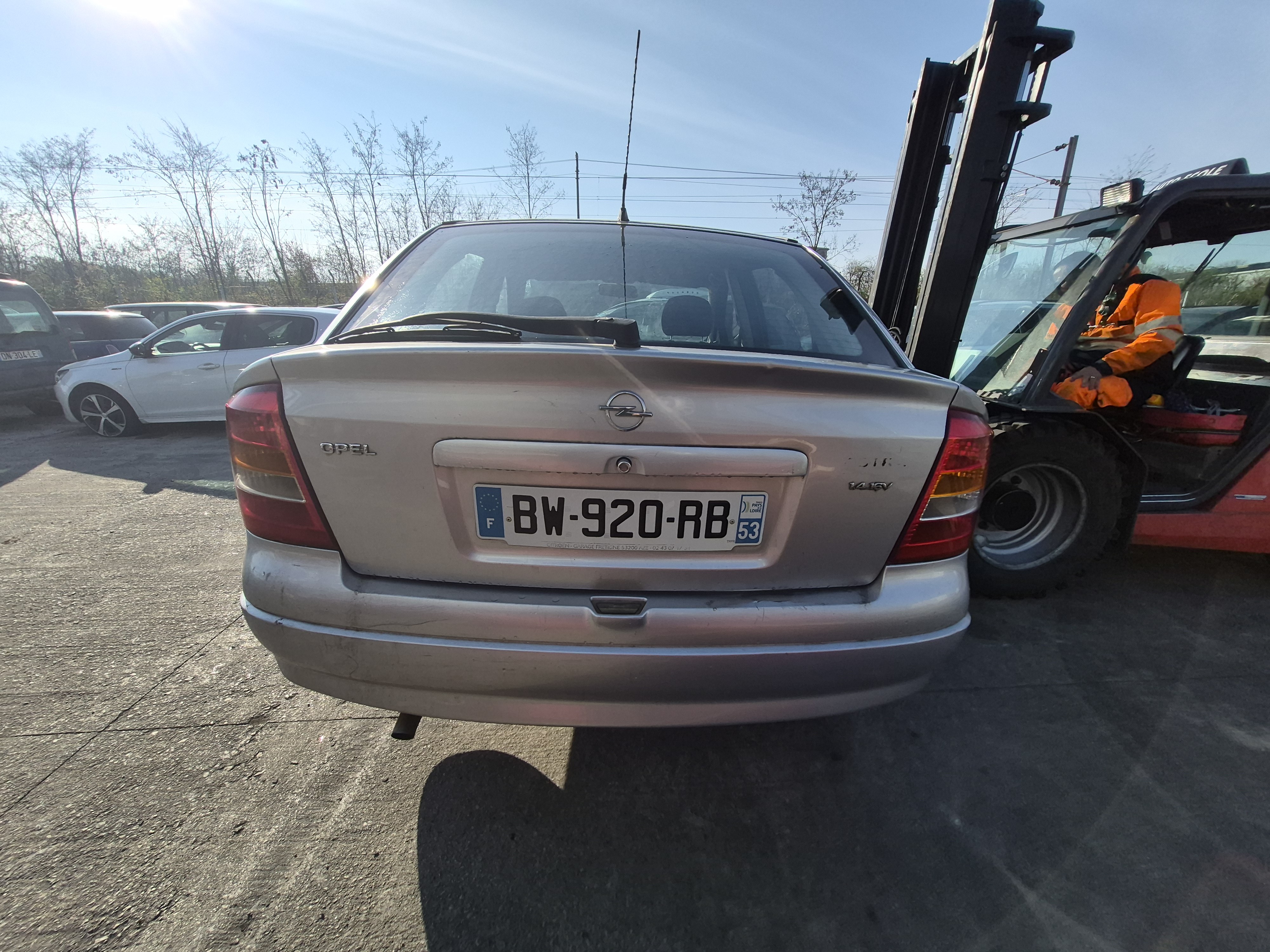 Aile avant gauche pour OPEL ASTRA G Aile avant gauche pour OPEL ASTRA G