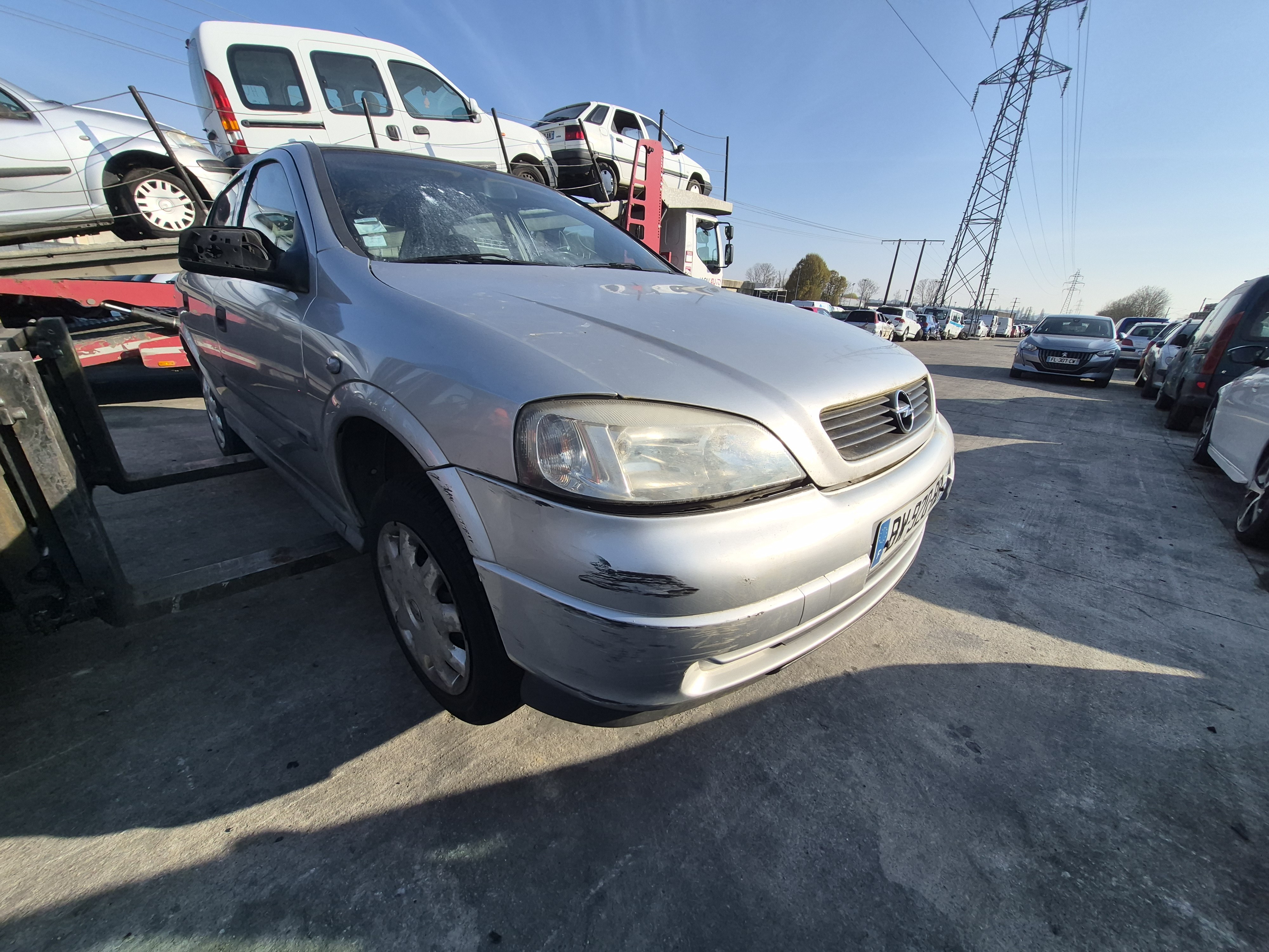 Aile avant gauche pour OPEL ASTRA G Aile avant gauche pour OPEL ASTRA G