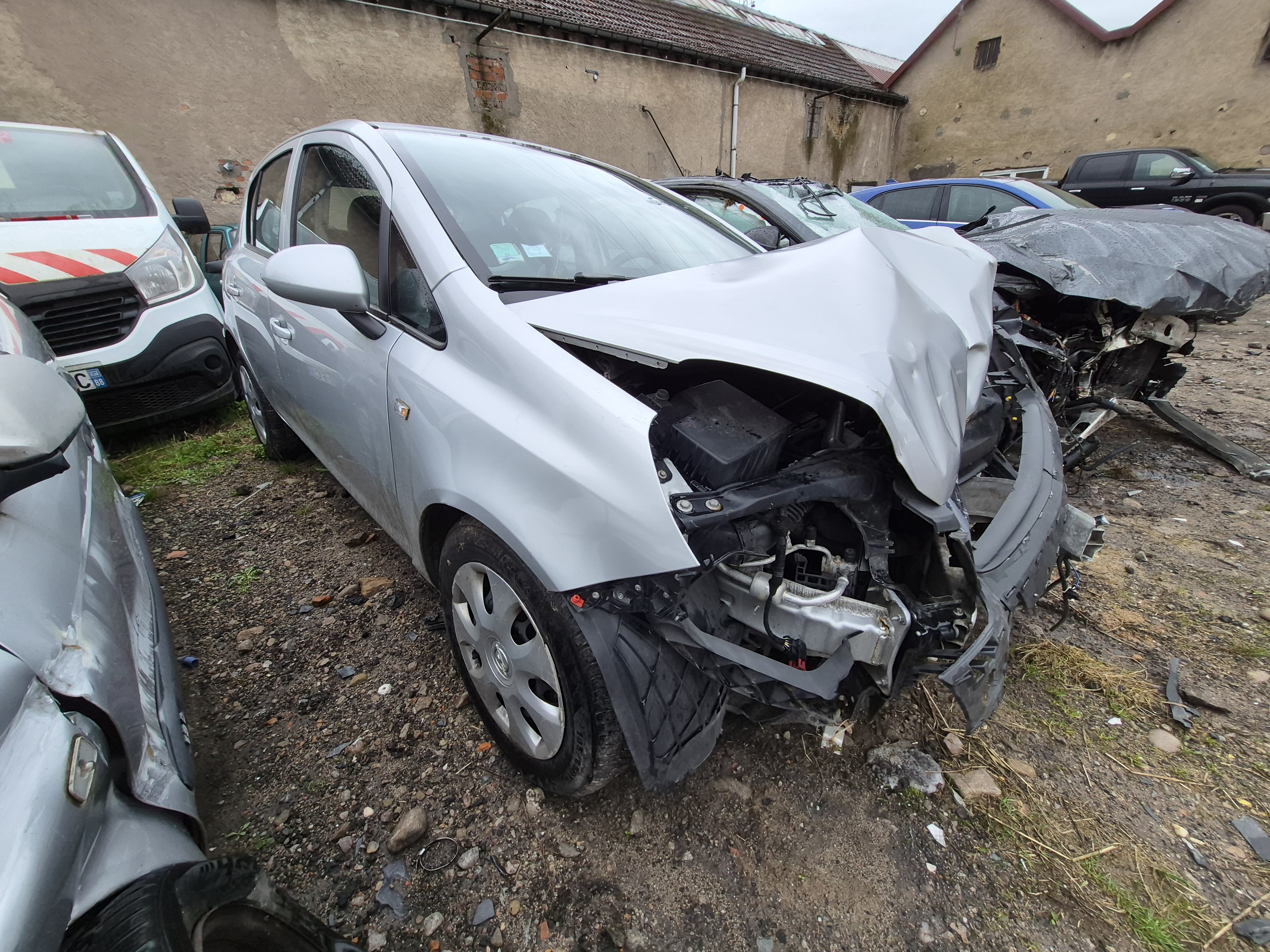 Feu arriere principal droit (feux) pour OPEL CORSA D PHASE 1 Feu arriere principal droit (feux) pour OPEL CORSA D PHASE 1