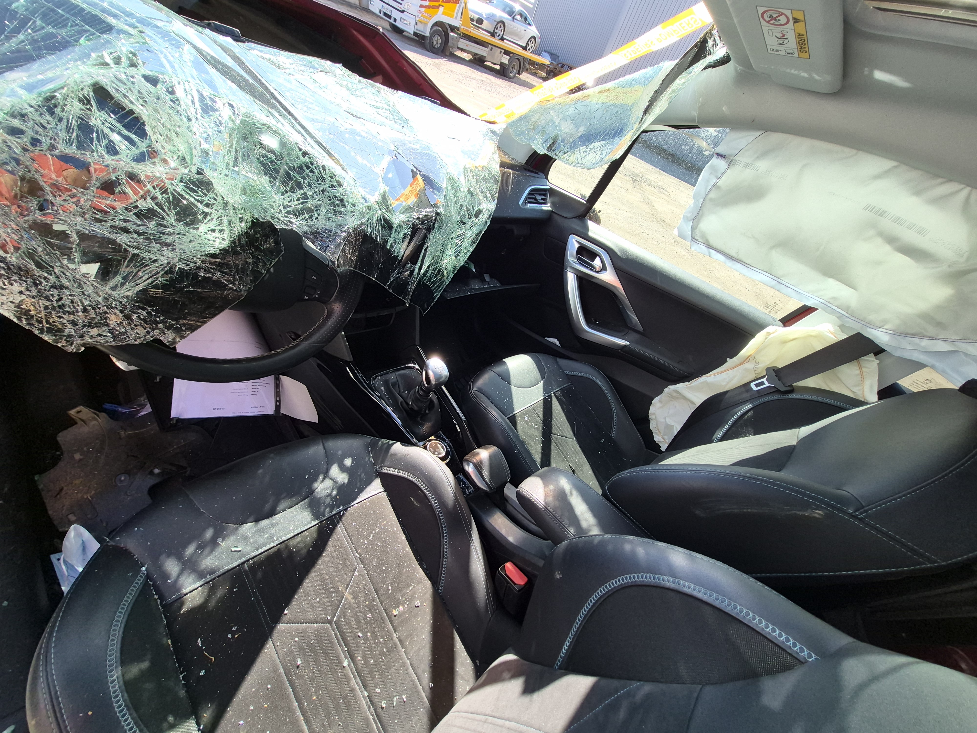 Extension d'aile arriere droit pour PEUGEOT 2008 1 PHASE 2 Extension d'aile arriere droit pour PEUGEOT 2008 1 PHASE 2