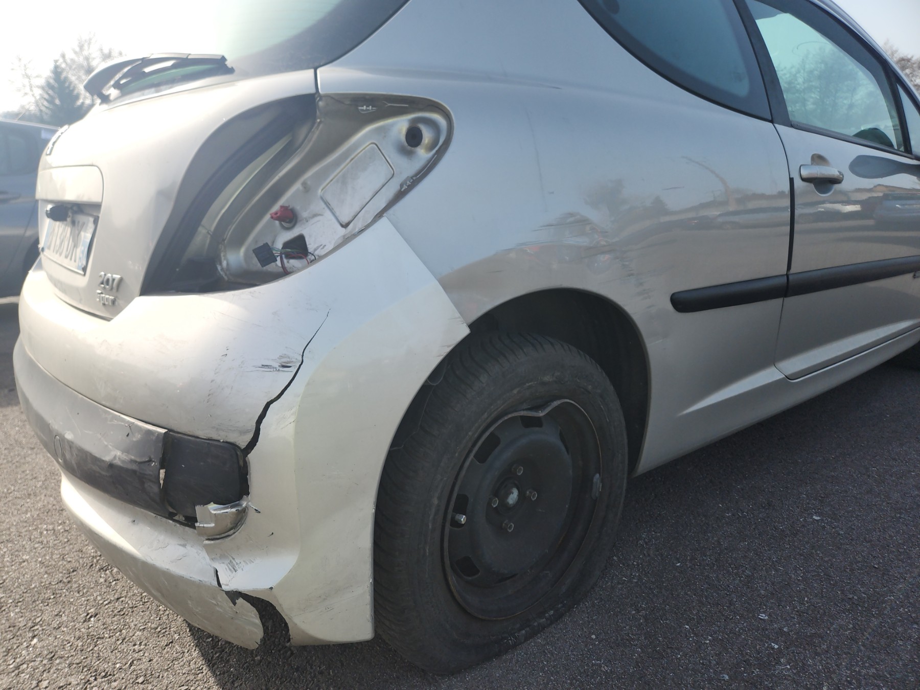 Optique avant principal gauche (feux)(phare) pour PEUGEOT 207 PHASE 1 Optique avant principal gauche (feux)(phare) pour PEUGEOT 207 PHASE 1