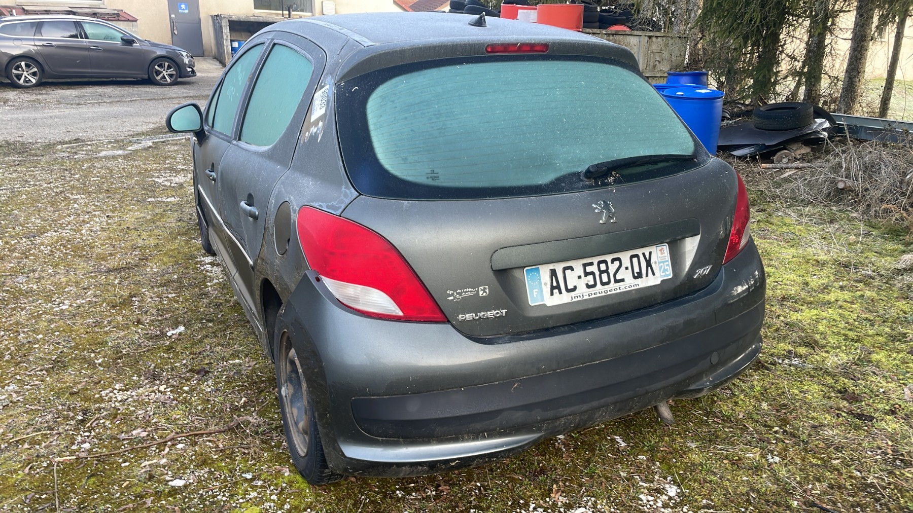 Pare choc arriere pour PEUGEOT 207 PHASE 1 Pare choc arriere pour PEUGEOT 207 PHASE 1