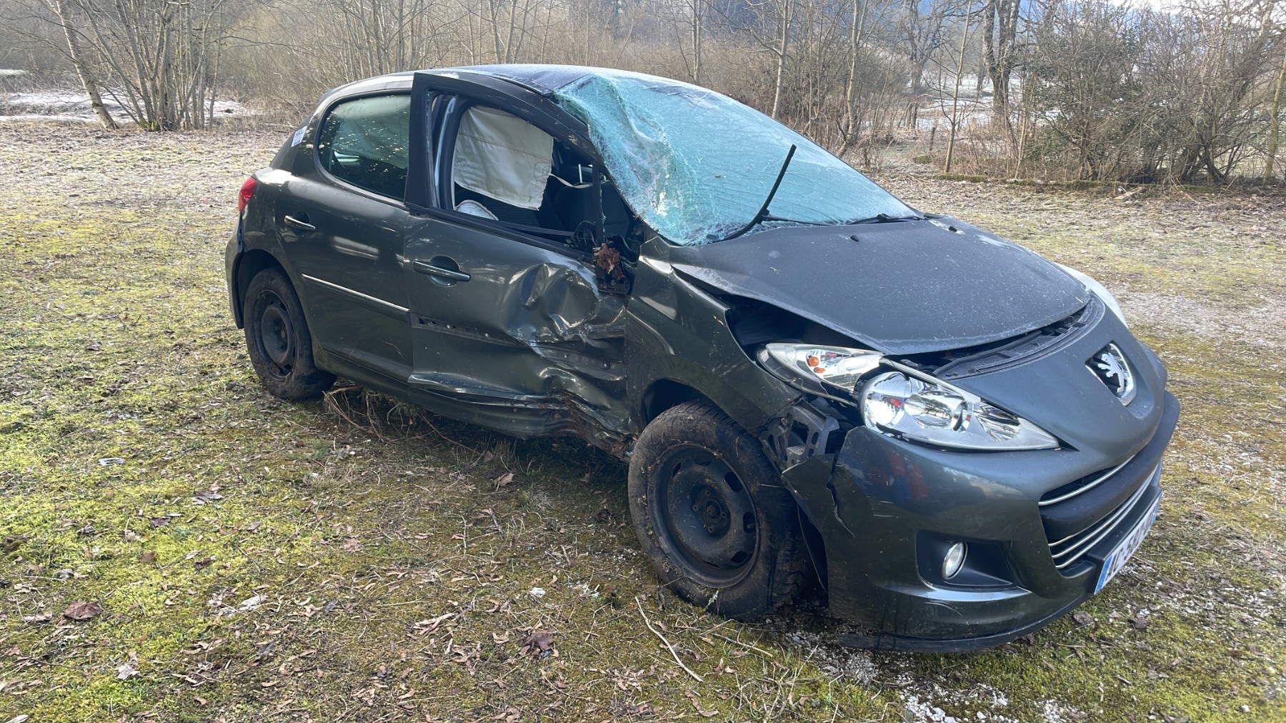 Pare choc arriere pour PEUGEOT 207 PHASE 1 Pare choc arriere pour PEUGEOT 207 PHASE 1