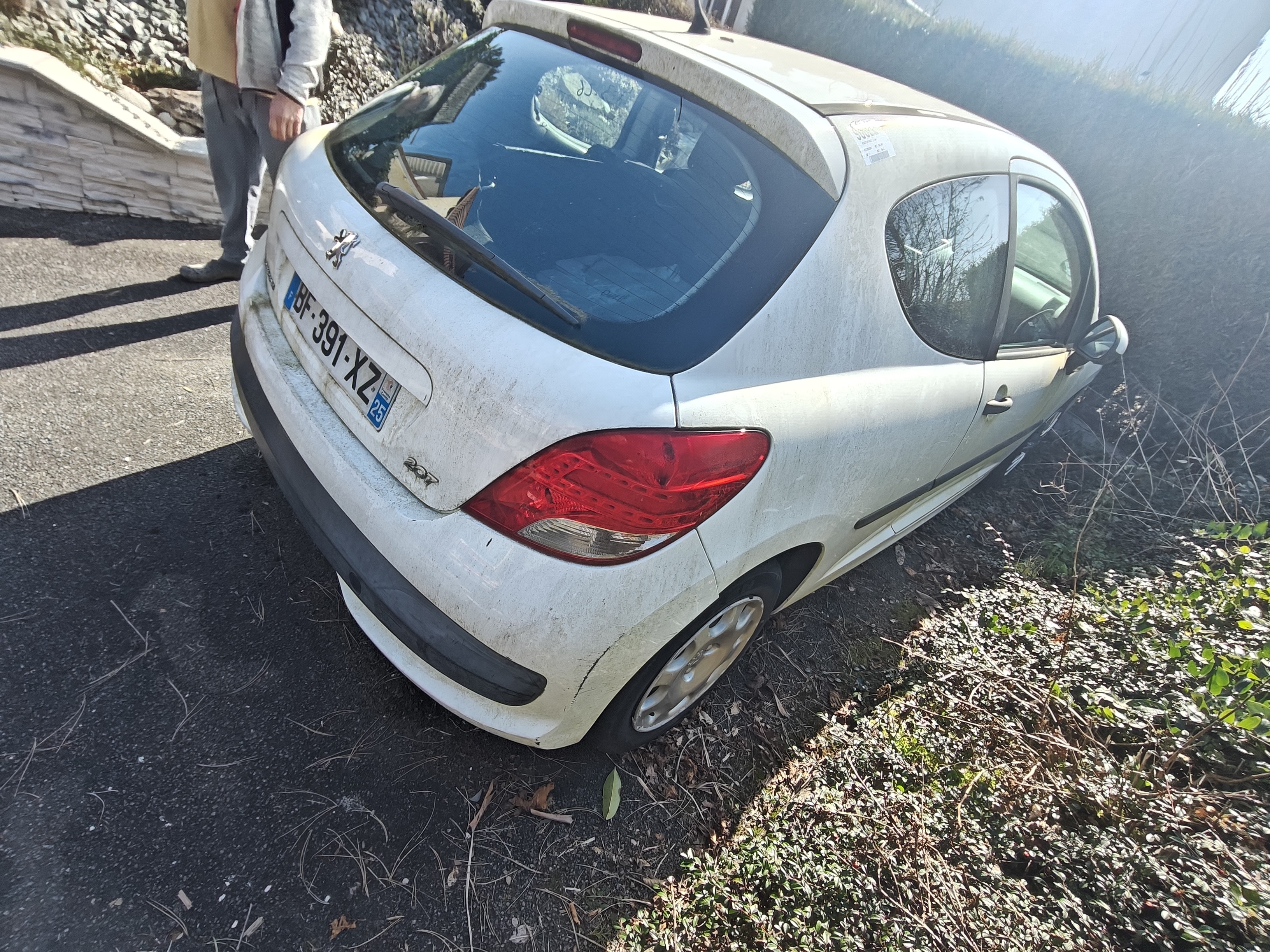 Retroviseur gauche pour PEUGEOT 207 PHASE 2 Retroviseur gauche pour PEUGEOT 207 PHASE 2