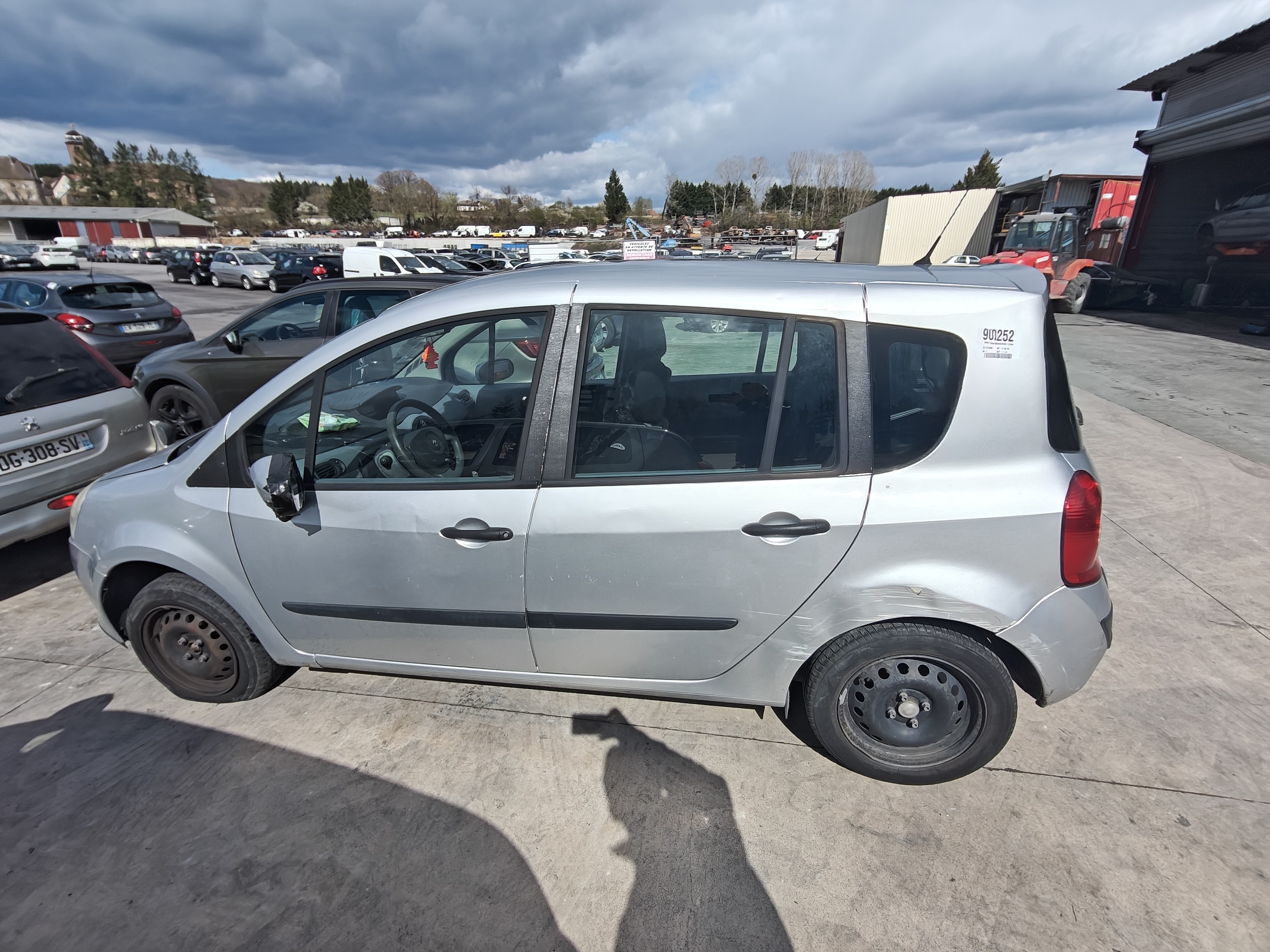Feu arriere principal droit (feux) pour RENAULT GRAND MODUS PHASE 2 Feu arriere principal droit (feux) pour RENAULT GRAND MODUS PHASE 2