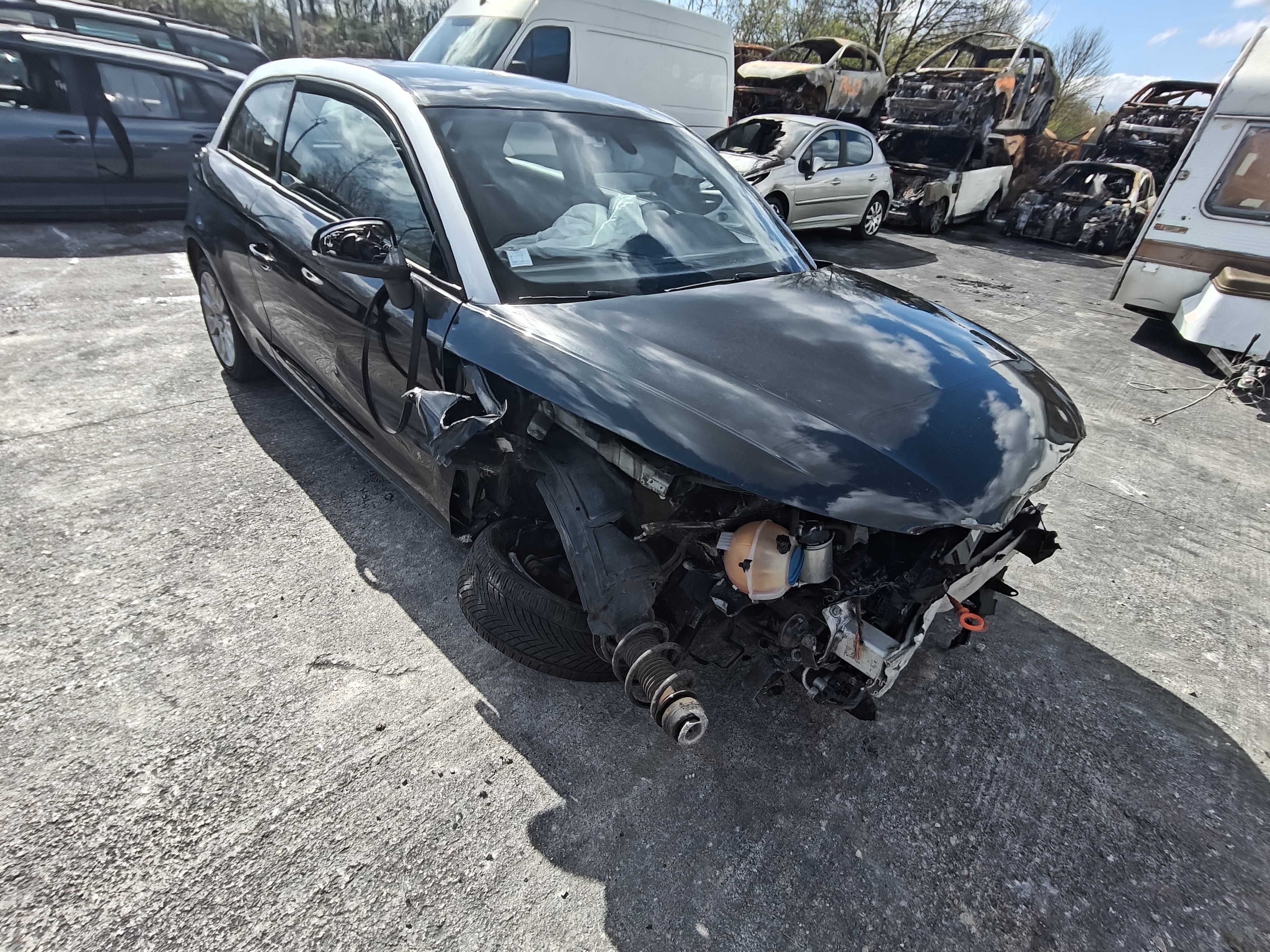 Feu arriere stop central pour AUDI A1 1 PHASE 1 Feu arriere stop central pour AUDI A1 1 PHASE 1