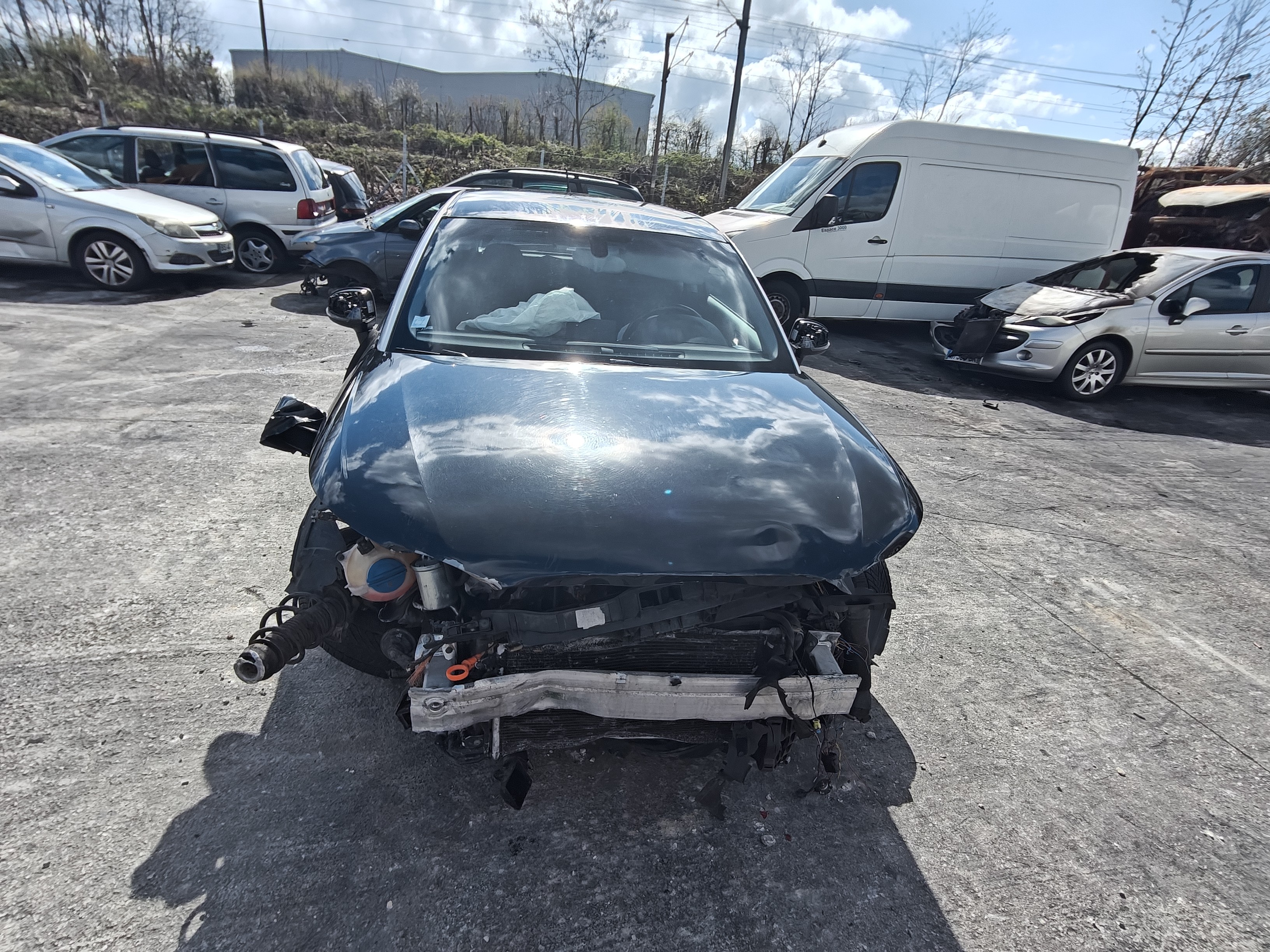 Feu arriere stop central pour AUDI A1 1 PHASE 1 Feu arriere stop central pour AUDI A1 1 PHASE 1