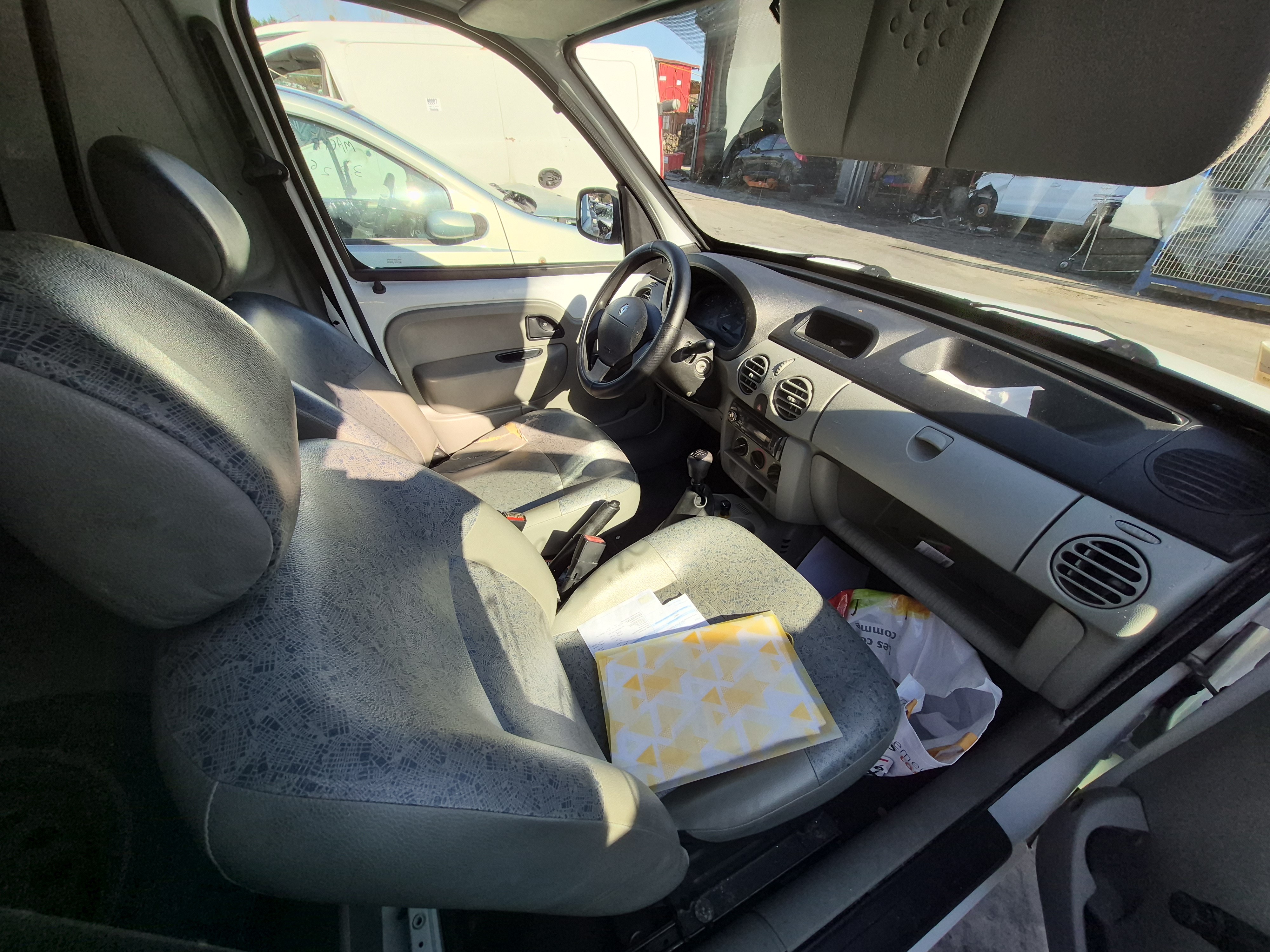 Triangle avant droit pour RENAULT KANGOO 1 PHASE 2 Triangle avant droit pour RENAULT KANGOO 1 PHASE 2