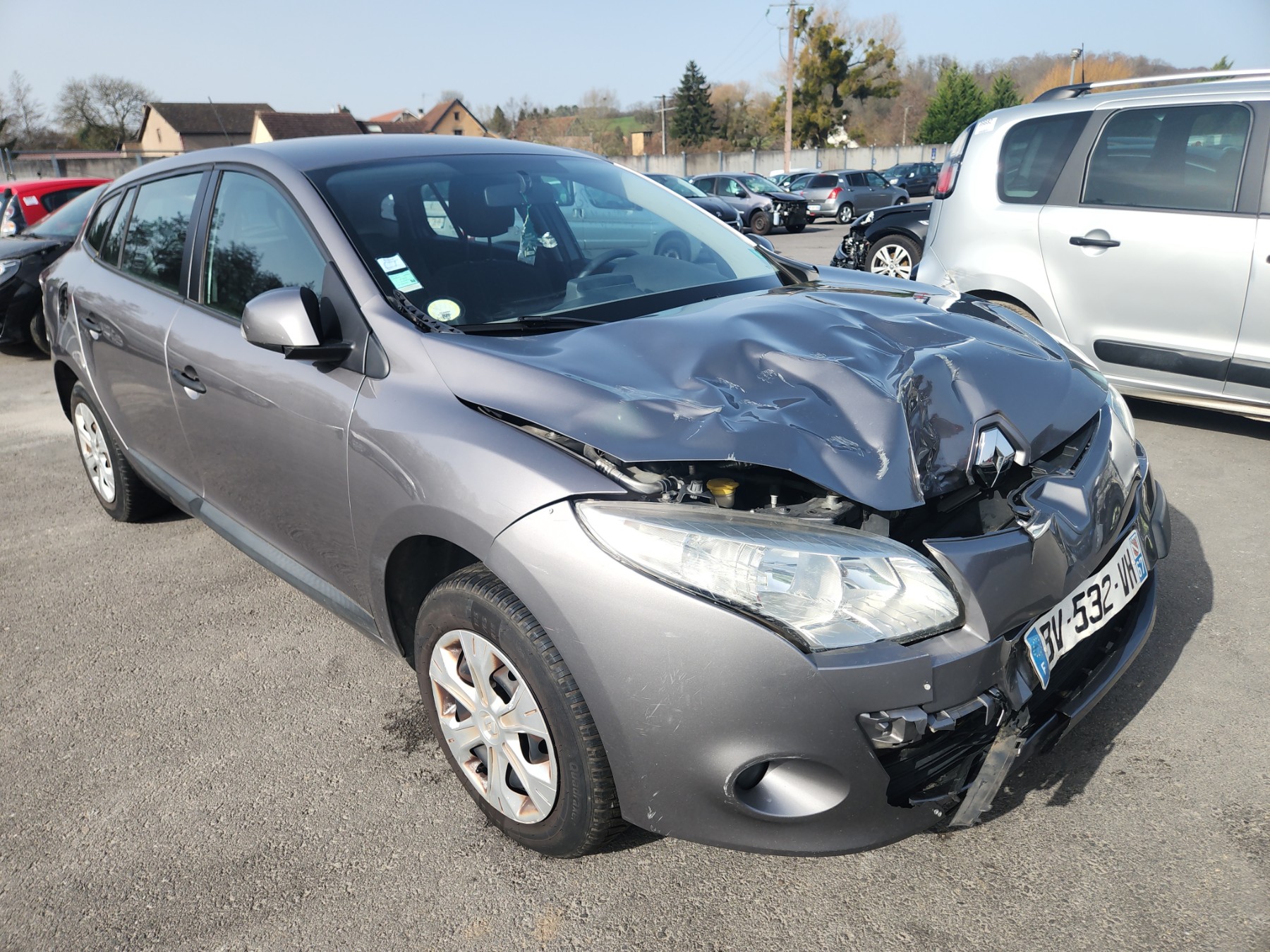 Pare choc arriere pour RENAULT MEGANE 3 PHASE 1 BREAK Pare choc arriere pour RENAULT MEGANE 3 PHASE 1 BREAK