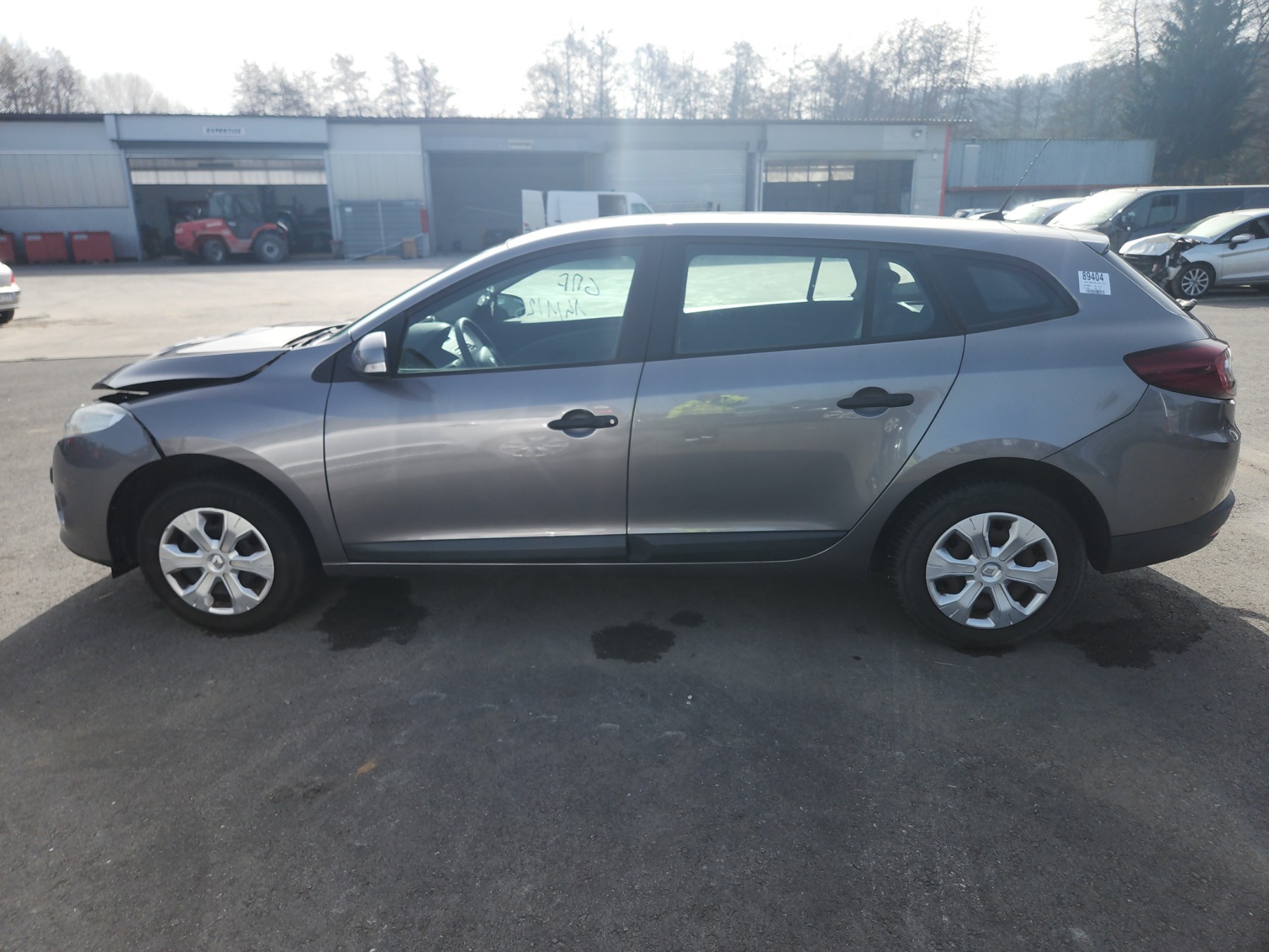 Pare choc arriere pour RENAULT MEGANE 3 PHASE 1 BREAK Pare choc arriere pour RENAULT MEGANE 3 PHASE 1 BREAK